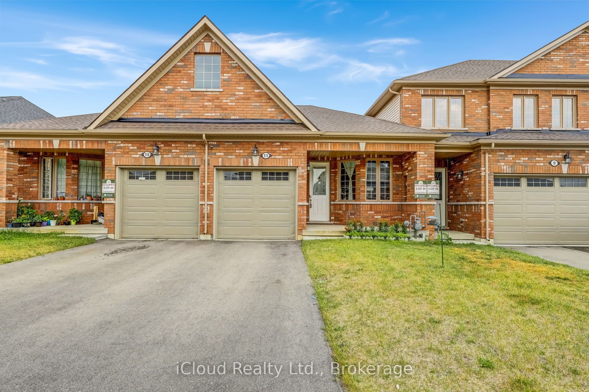 11 Harwood Street, Tillsonburg, ON N4G 0J7 photo 2