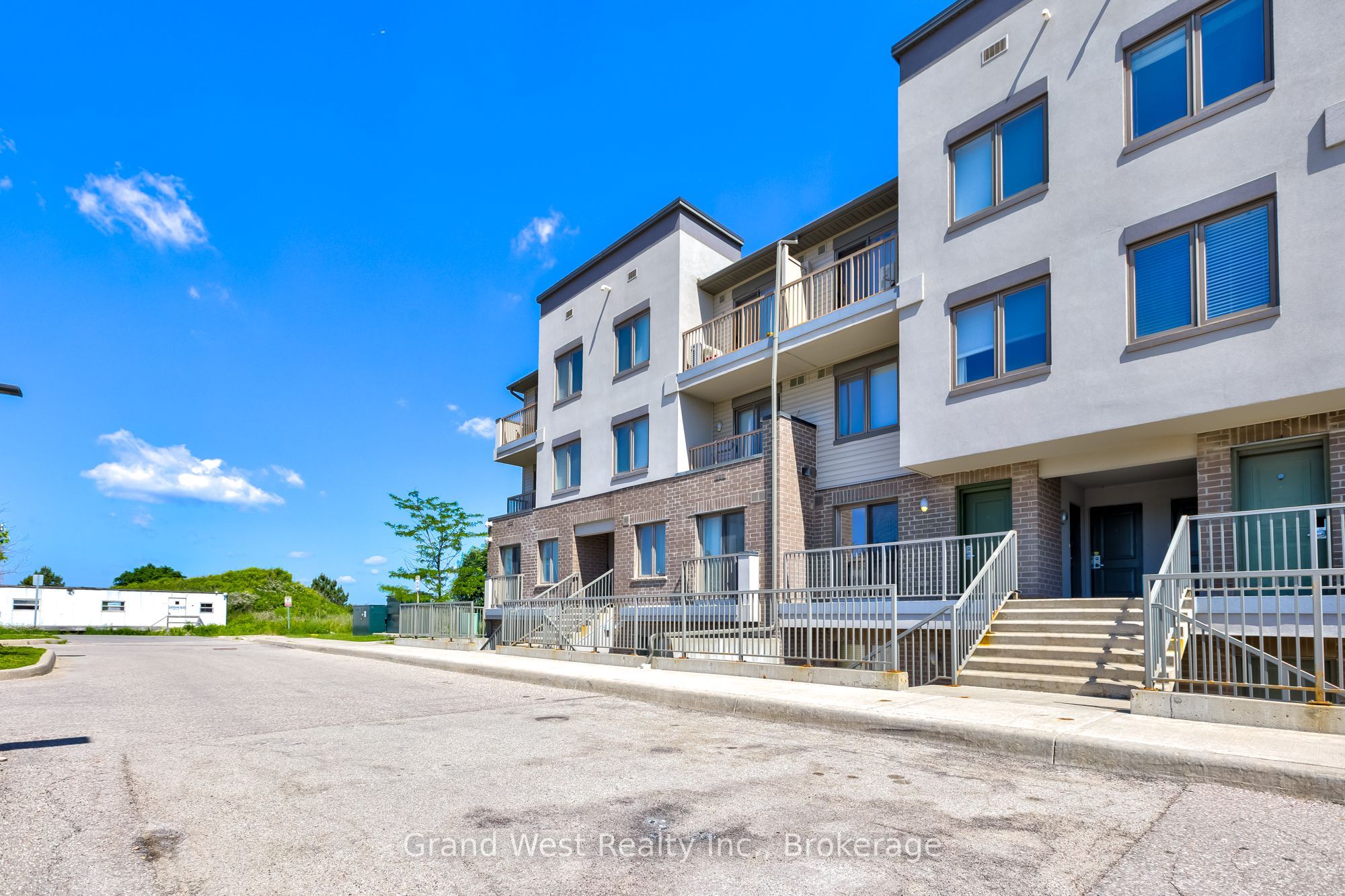 350 Fisher Mills Road 28, Cambridge, ON N3C 4N5 photo 3