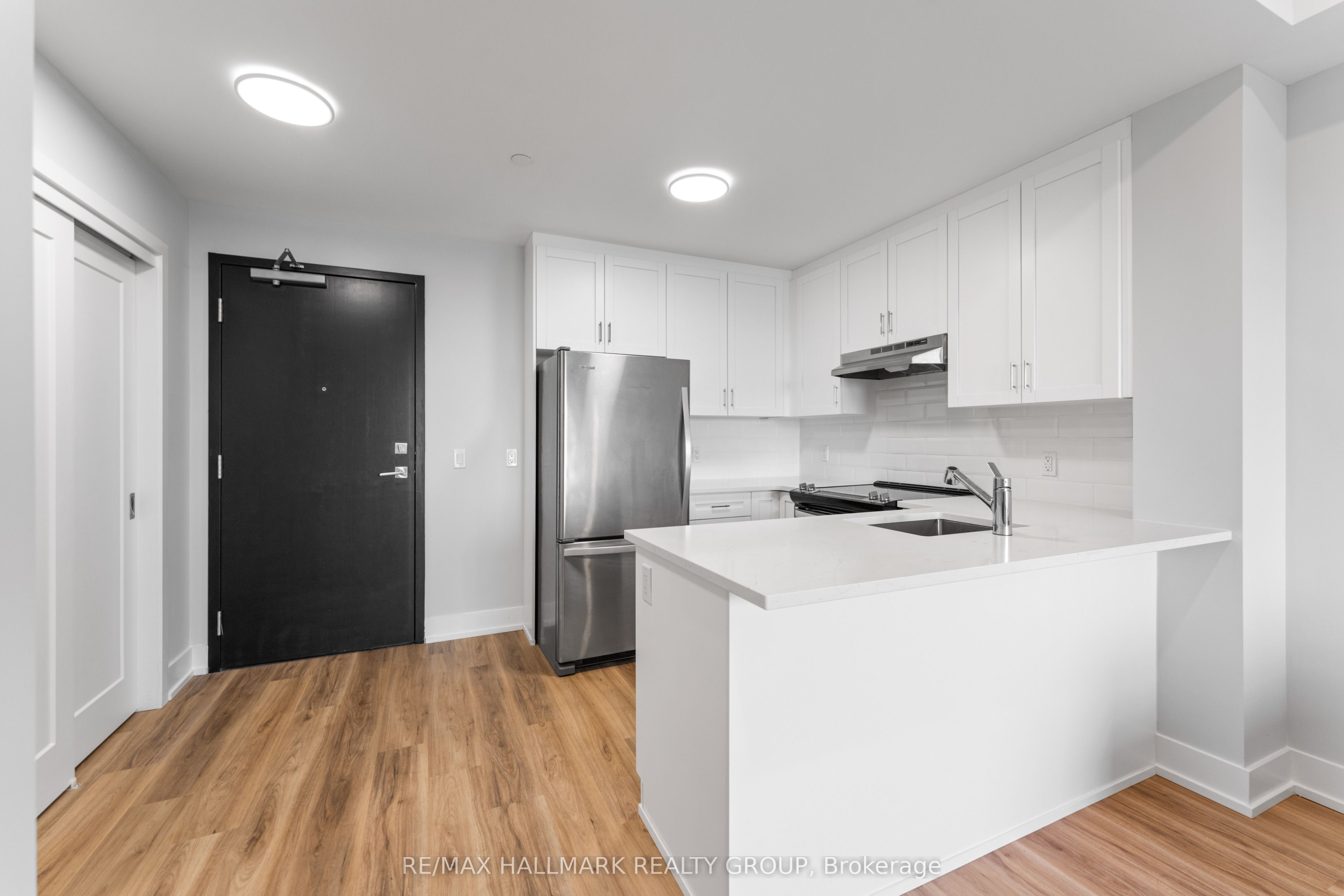 1350 Hemlock Road 411, Manor Park - Cardinal Glen and Area, ON K1K 5C2 photo 4