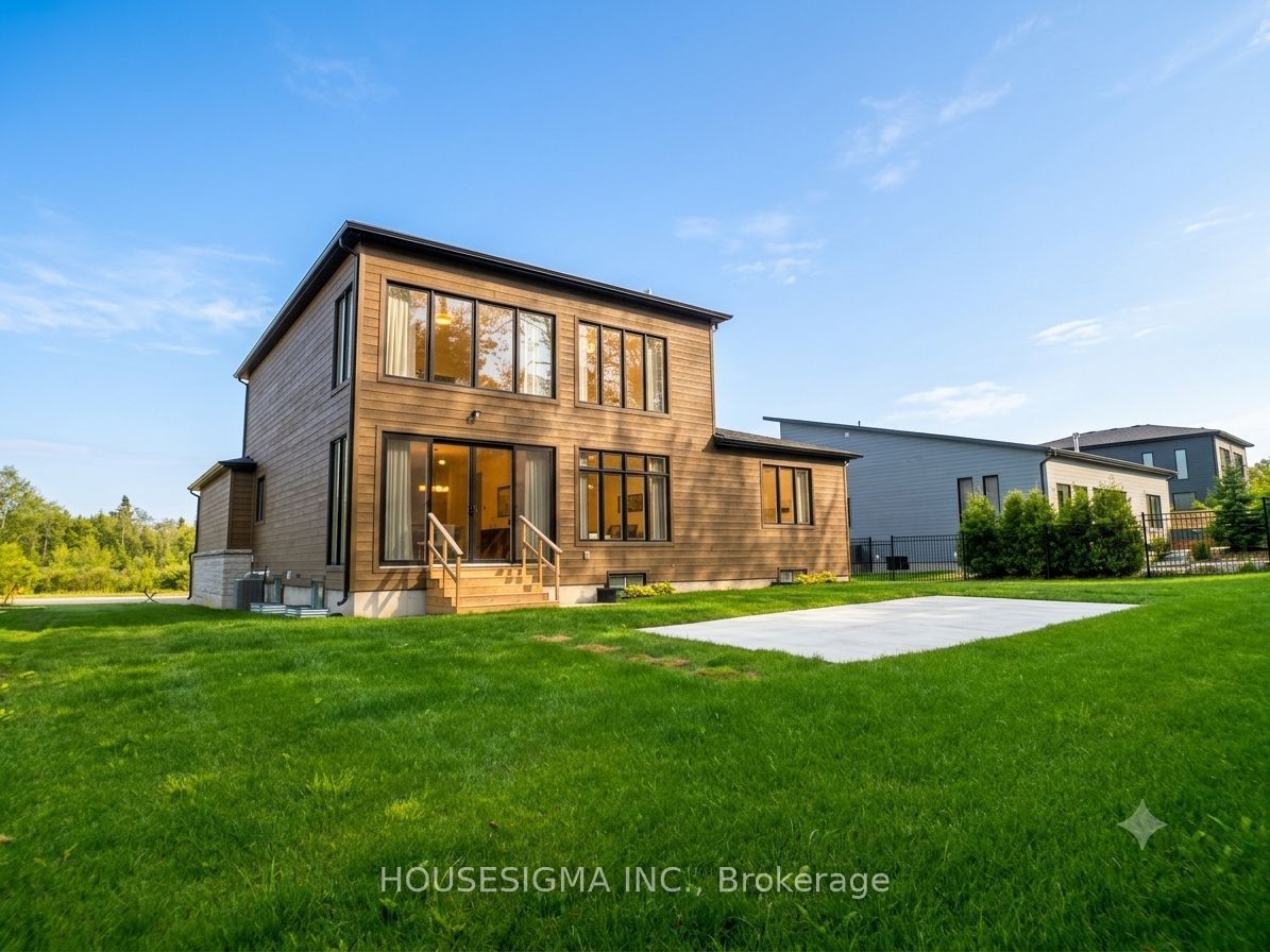 114 GOLDIE Court, Blue Mountains, ON N0H 1J0 photo 4