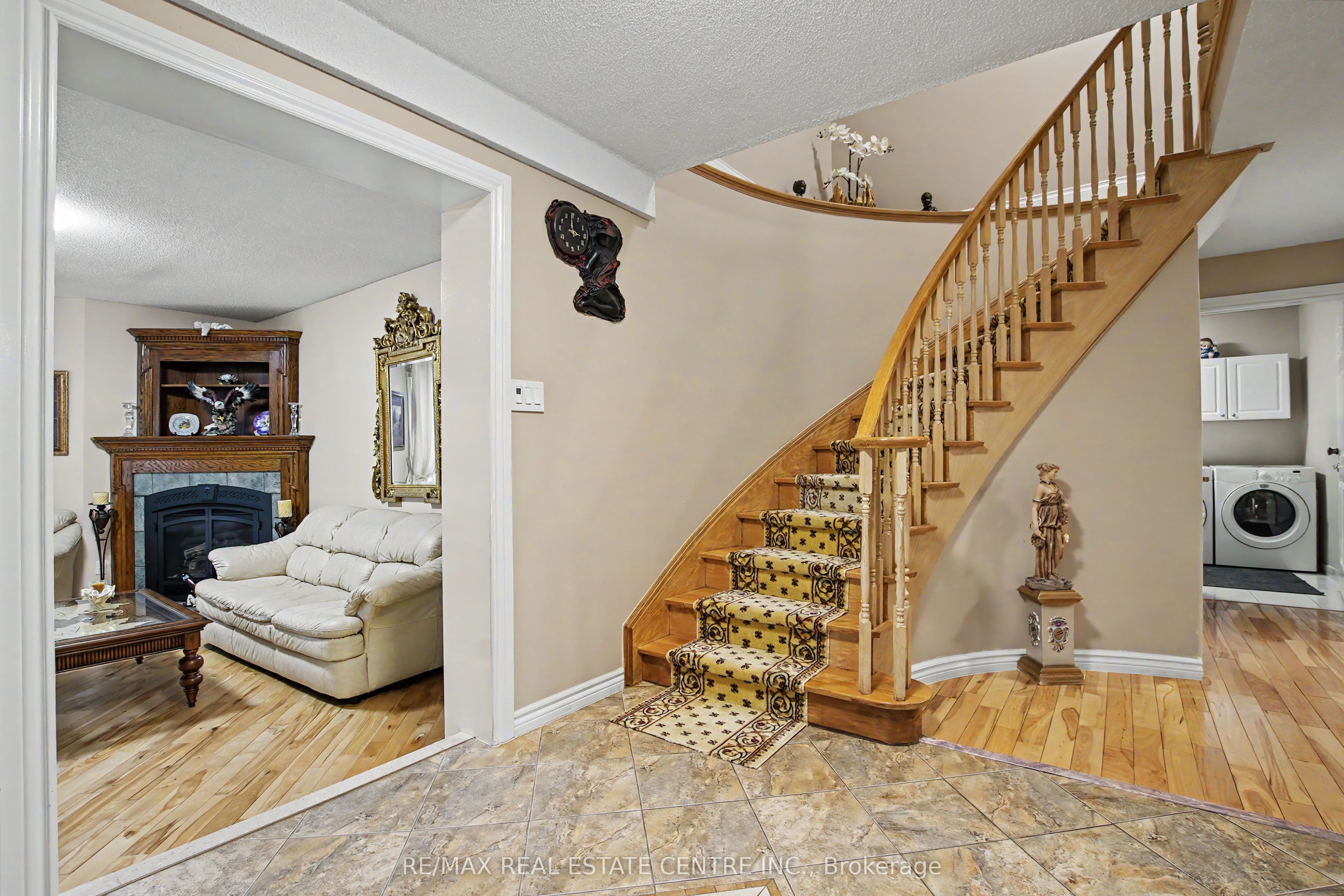 342 Saginaw Parkway, Cambridge, ON N1T 1R8 photo 4