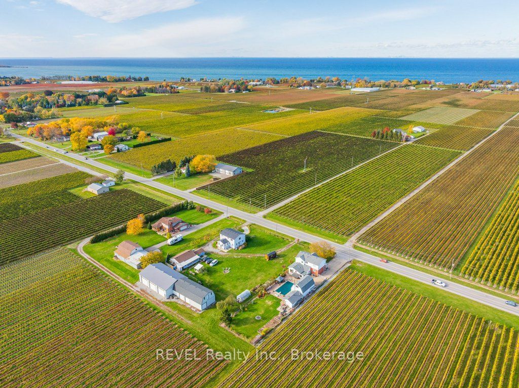165 East West Line, Niagara-on-the-Lake, ON L0S 1J0 photo 2