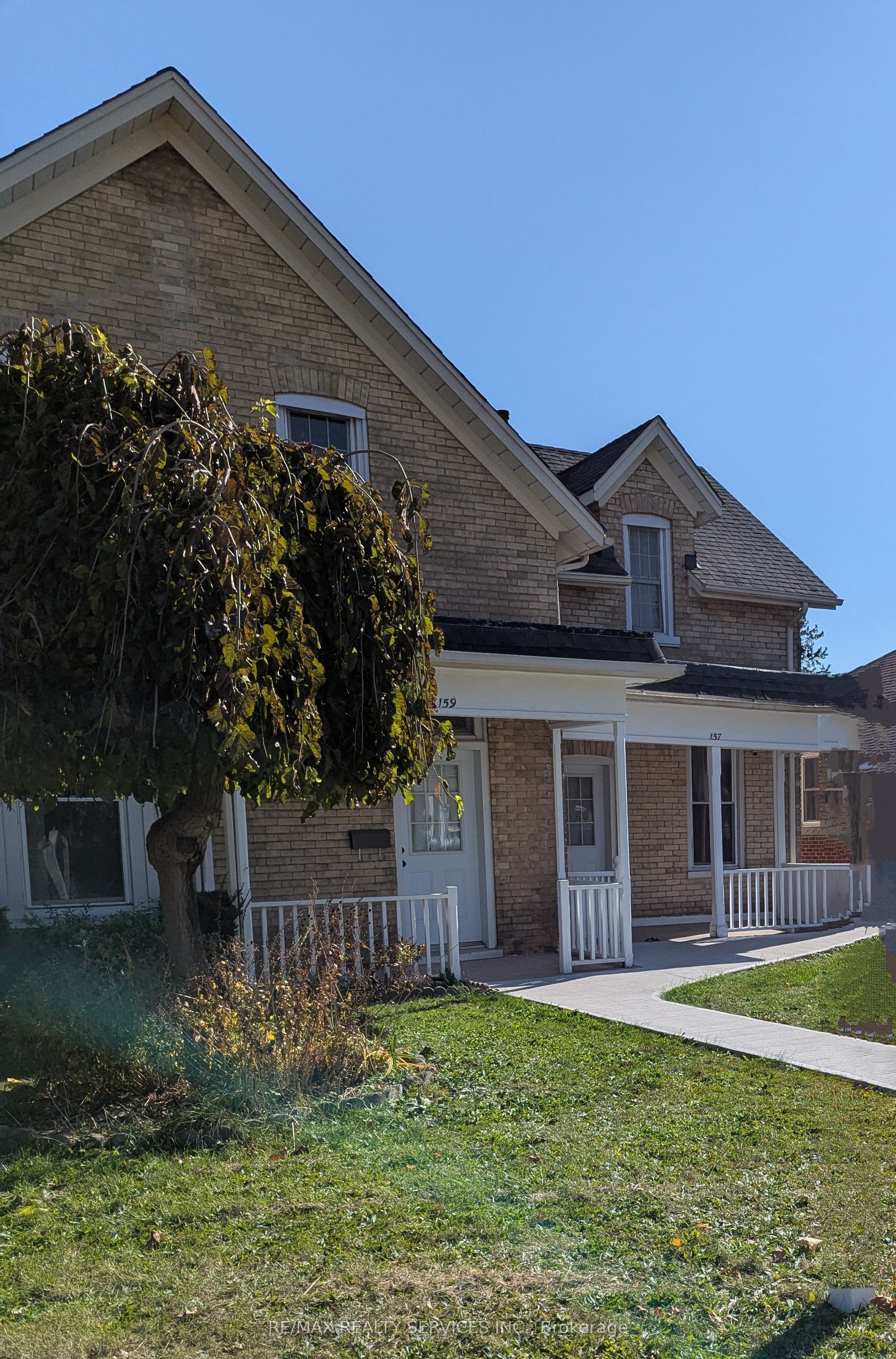 159 Wellington Street, Cambridge, ON N1R 3Y8 photo 2