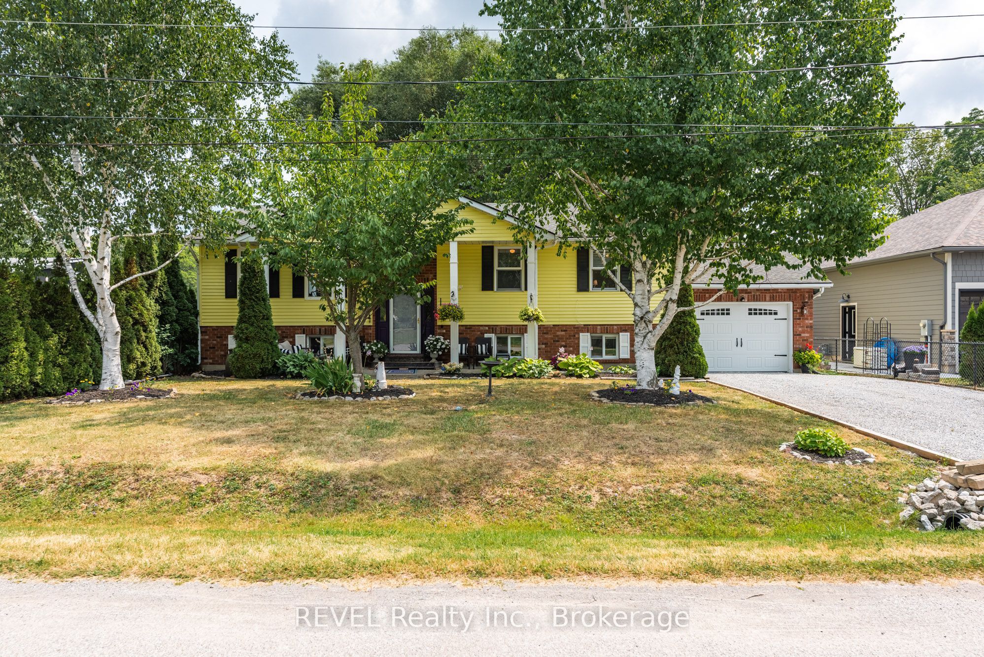 234 Cherryhill Boulevard S, Fort Erie, ON L0S 1B0 photo 2
