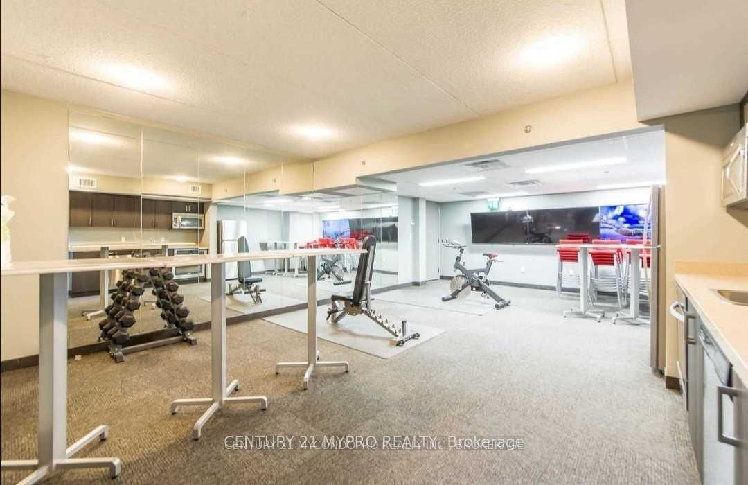 321 Spruce Street 705, Waterloo, ON N2L 3M6 photo 3