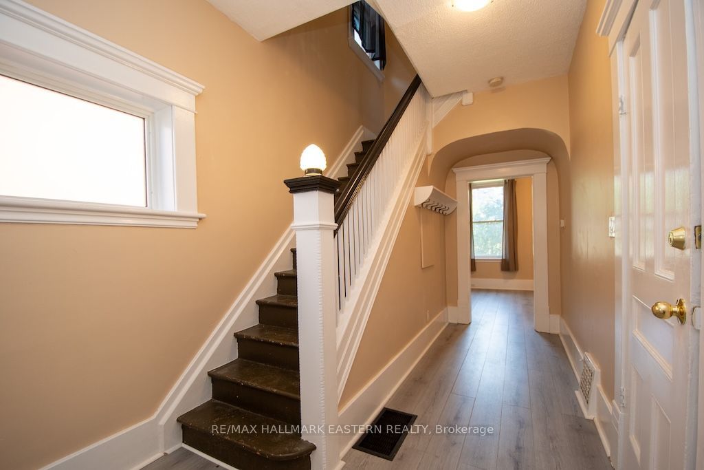466 Rubidge Street, Peterborough, ON K9H 4E5 photo 3