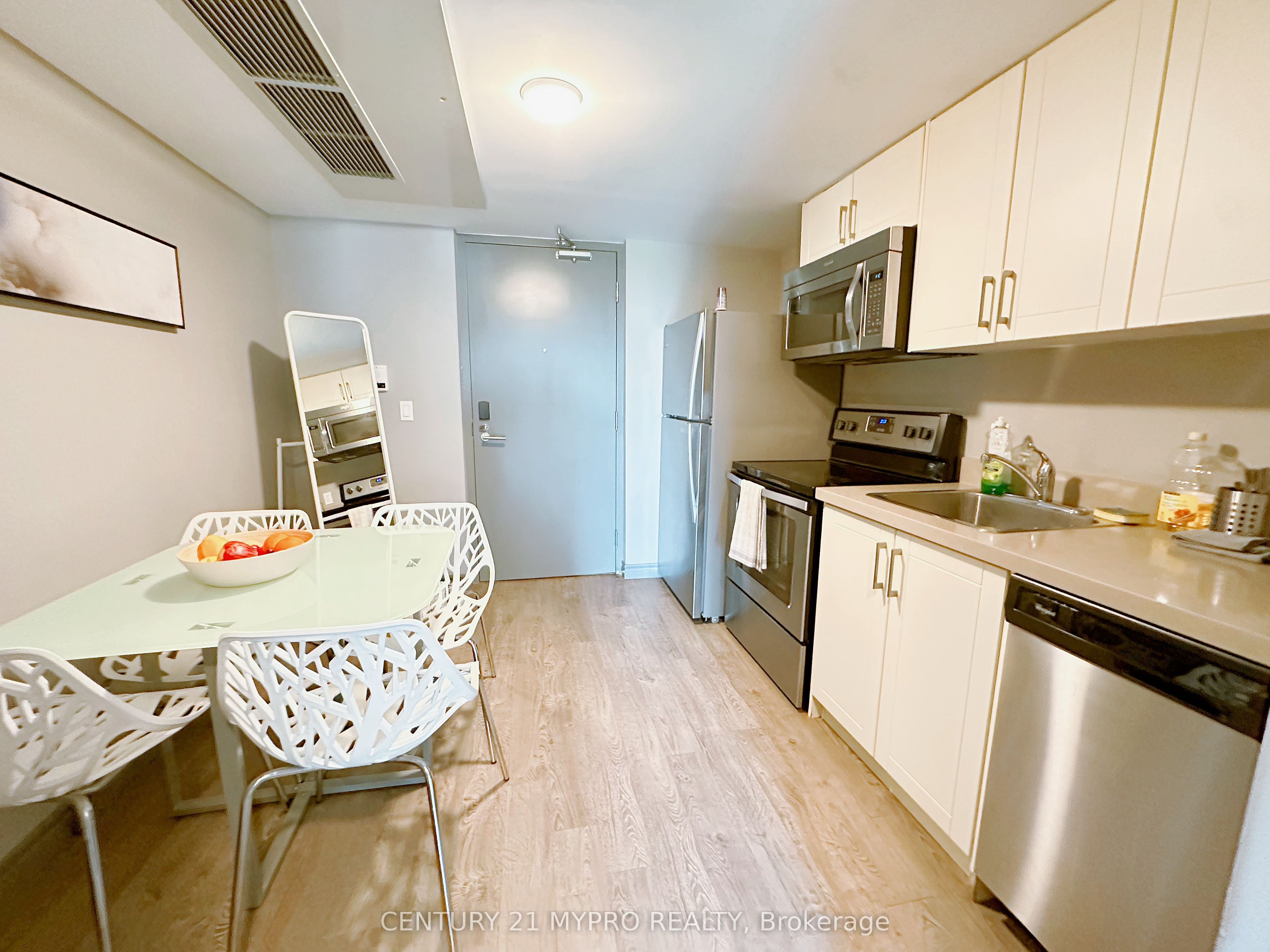 321 Spruce Street 706, Waterloo, ON N2L 3M6 photo 5