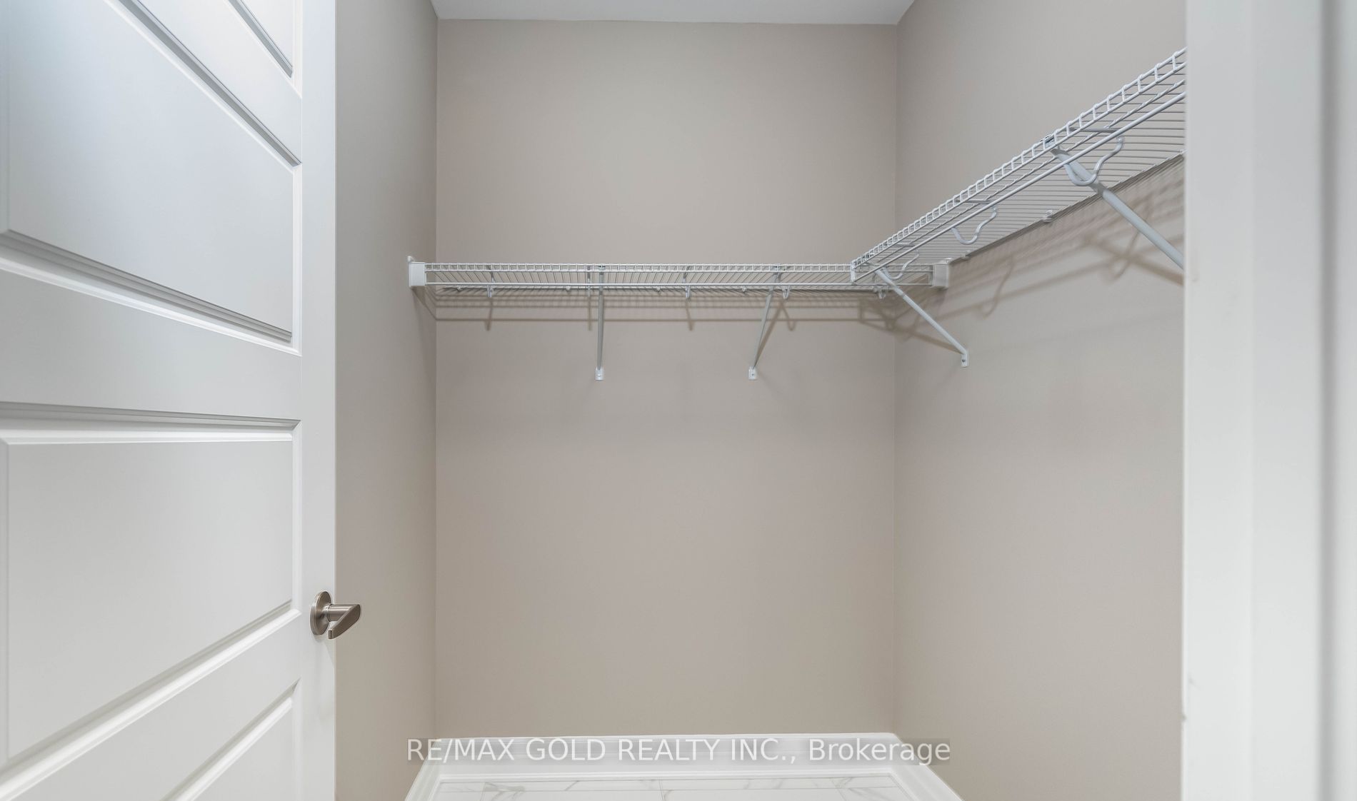 42 Milt Schmidt Street, Kitchener, ON N2R 0T2 photo 4