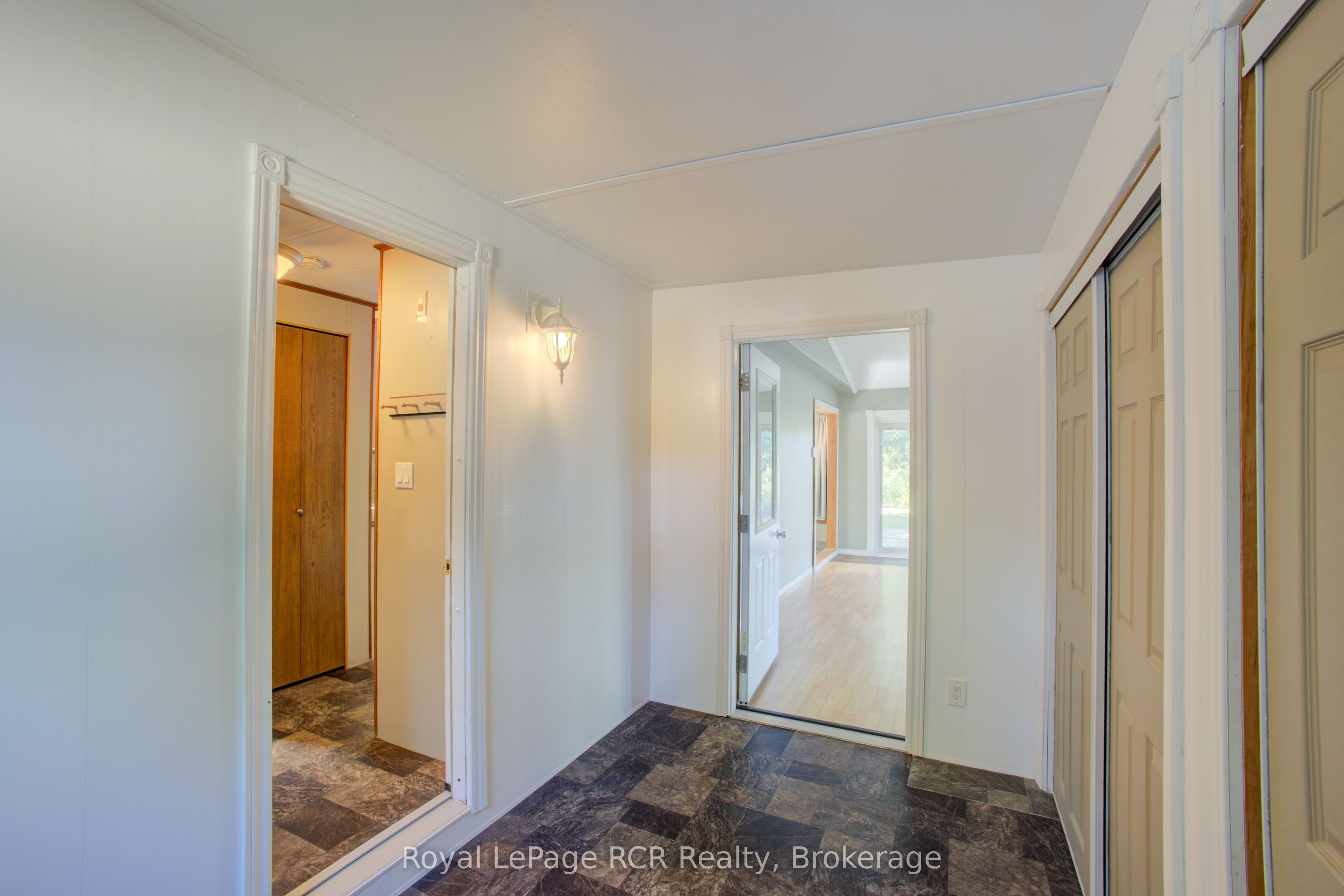 79681 Bluewater Highway 21 3 Maple St, Central Huron, ON N7A 3X8 photo 4