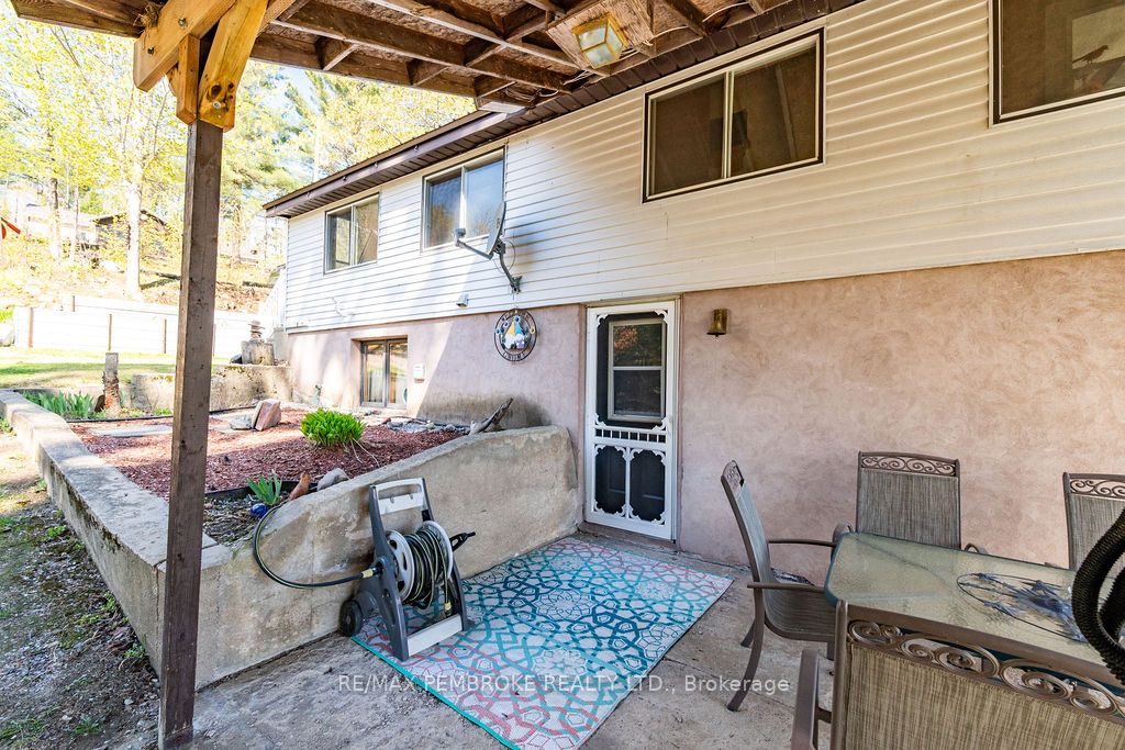 634 Goldfinch Way, Head, Clara and Maria, ON K0J 2K0 photo 4