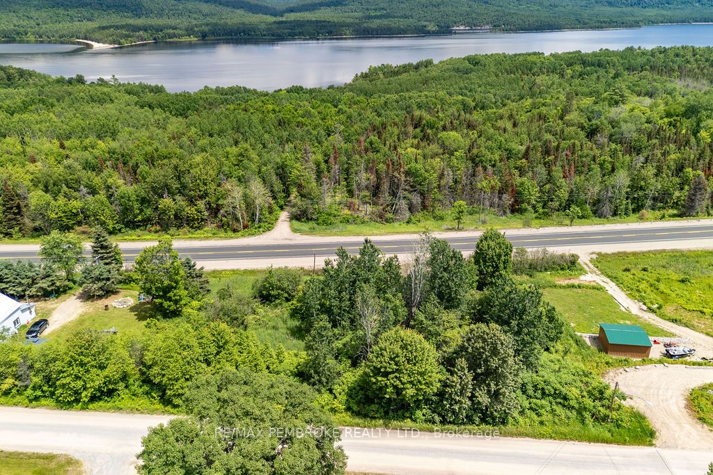 00 Lance Road, Laurentian Hills, ON K0J 1P0 photo 3