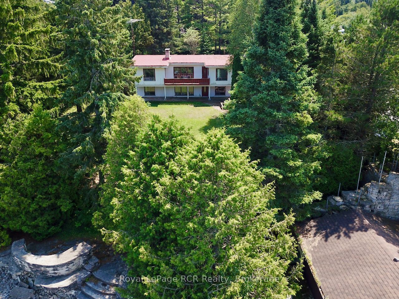 2 William Street, Northern Bruce Peninsula, ON N0H 1W0