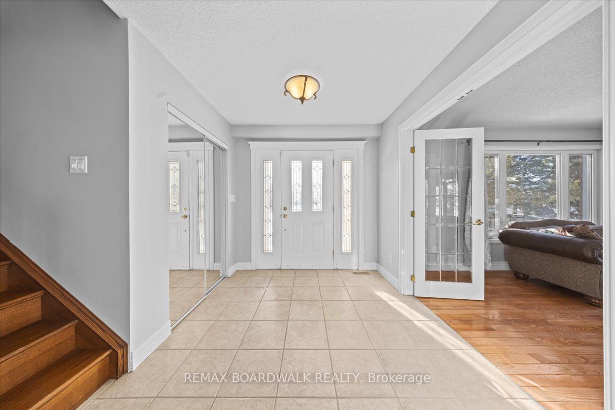 7089 Bush Drive, Greely - Metcalfe - Osgoode - Vernon and Area, ON K4P 1M8 photo 4