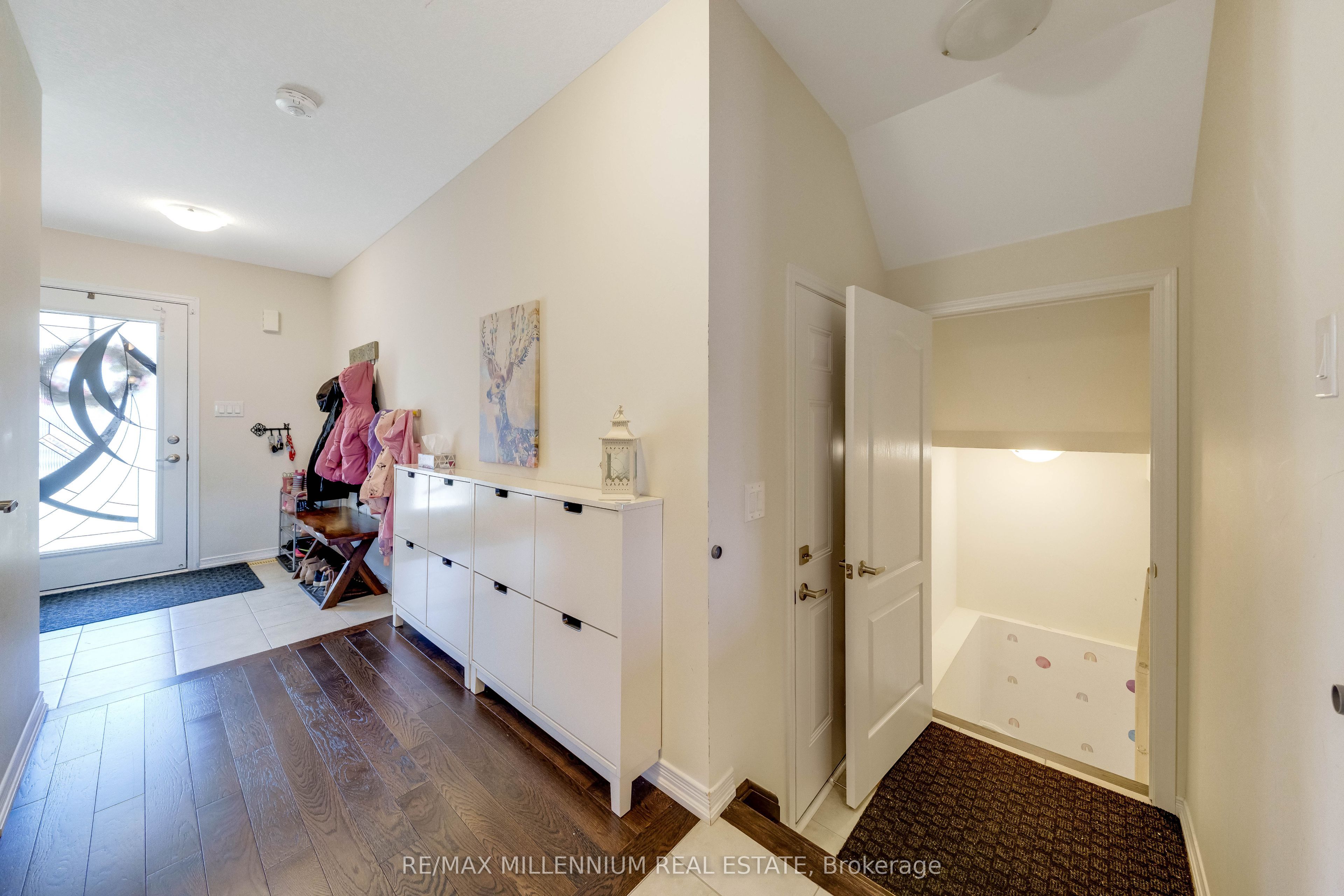 96 Esther Crescent S, Thorold, ON L3B 0G3 photo 5