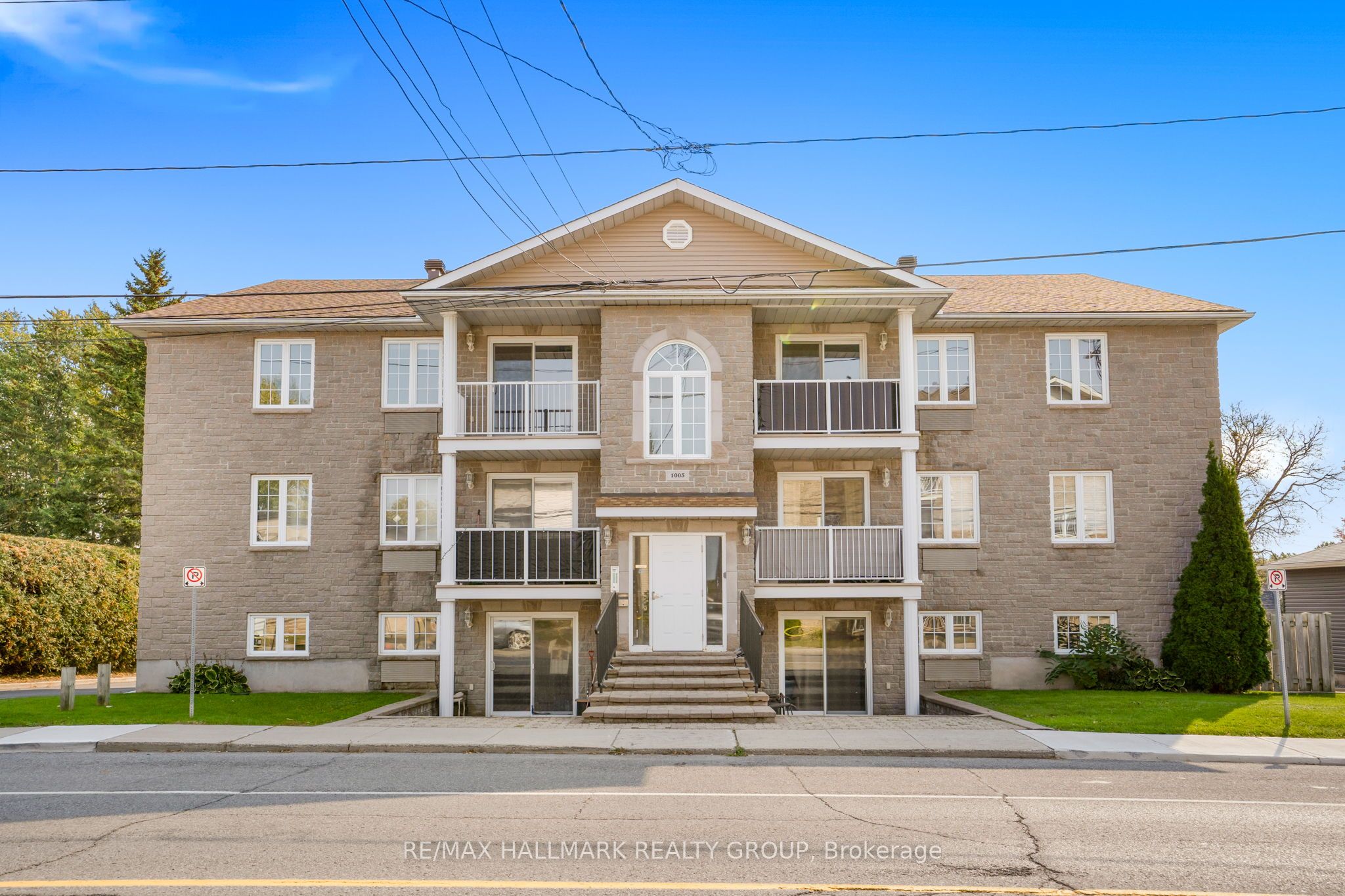 1005 LAURIER Street 302, Clarence-Rockland, ON K4K 1T7 photo 2