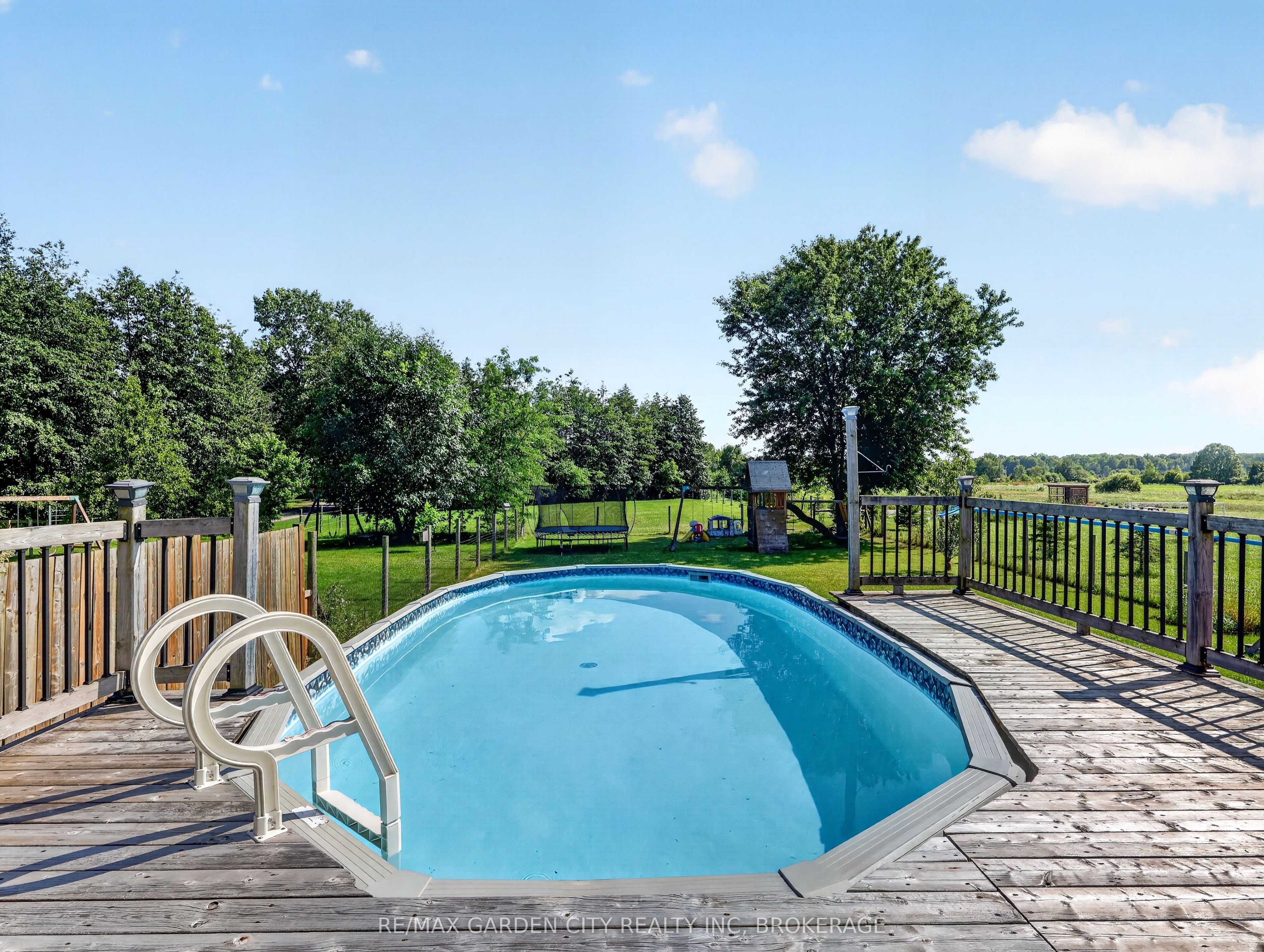 828 Foss Road, Pelham, ON L0S 1C0 photo 2