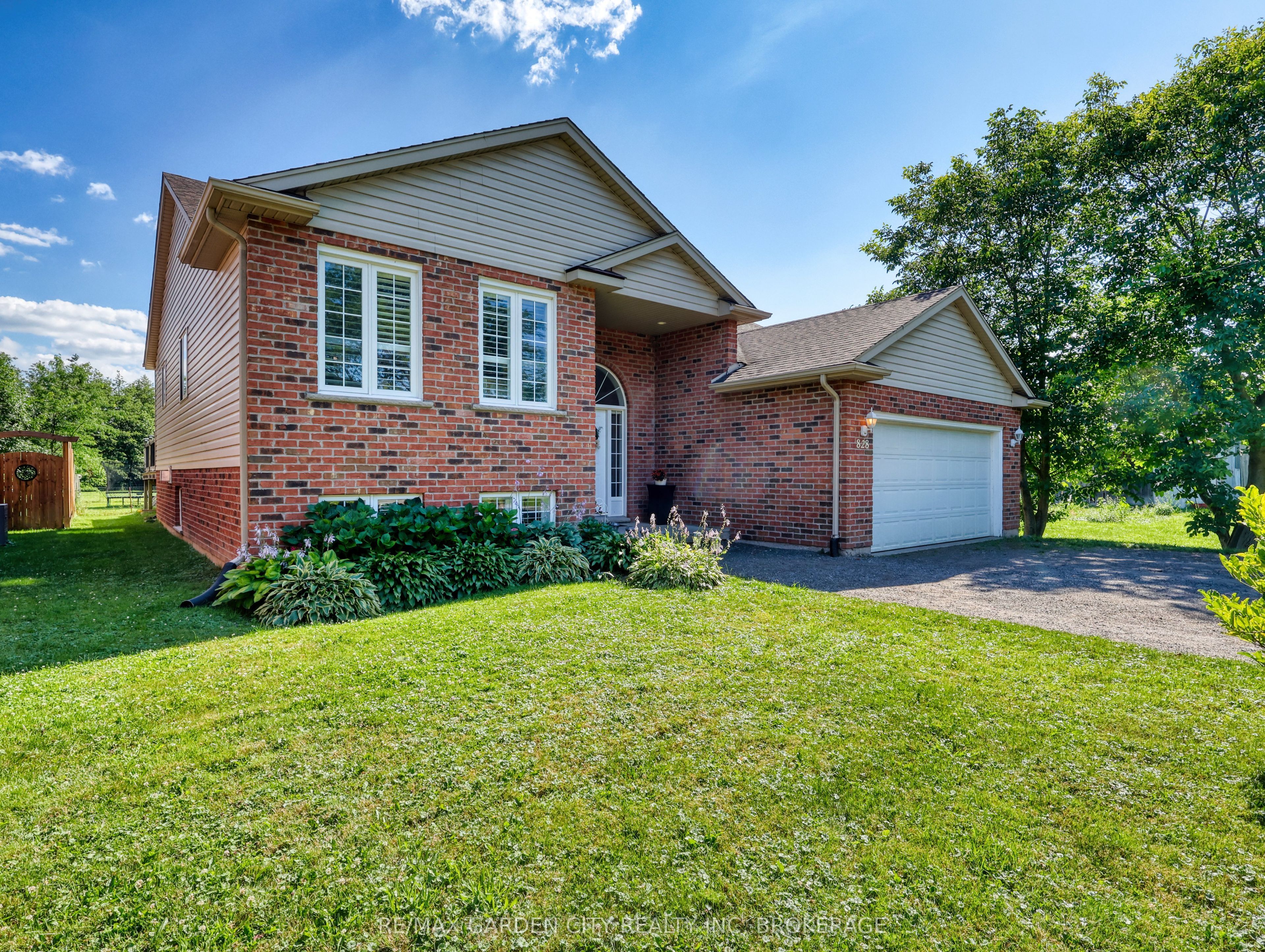 828 Foss Road, Pelham, ON L0S 1C0 photo 5