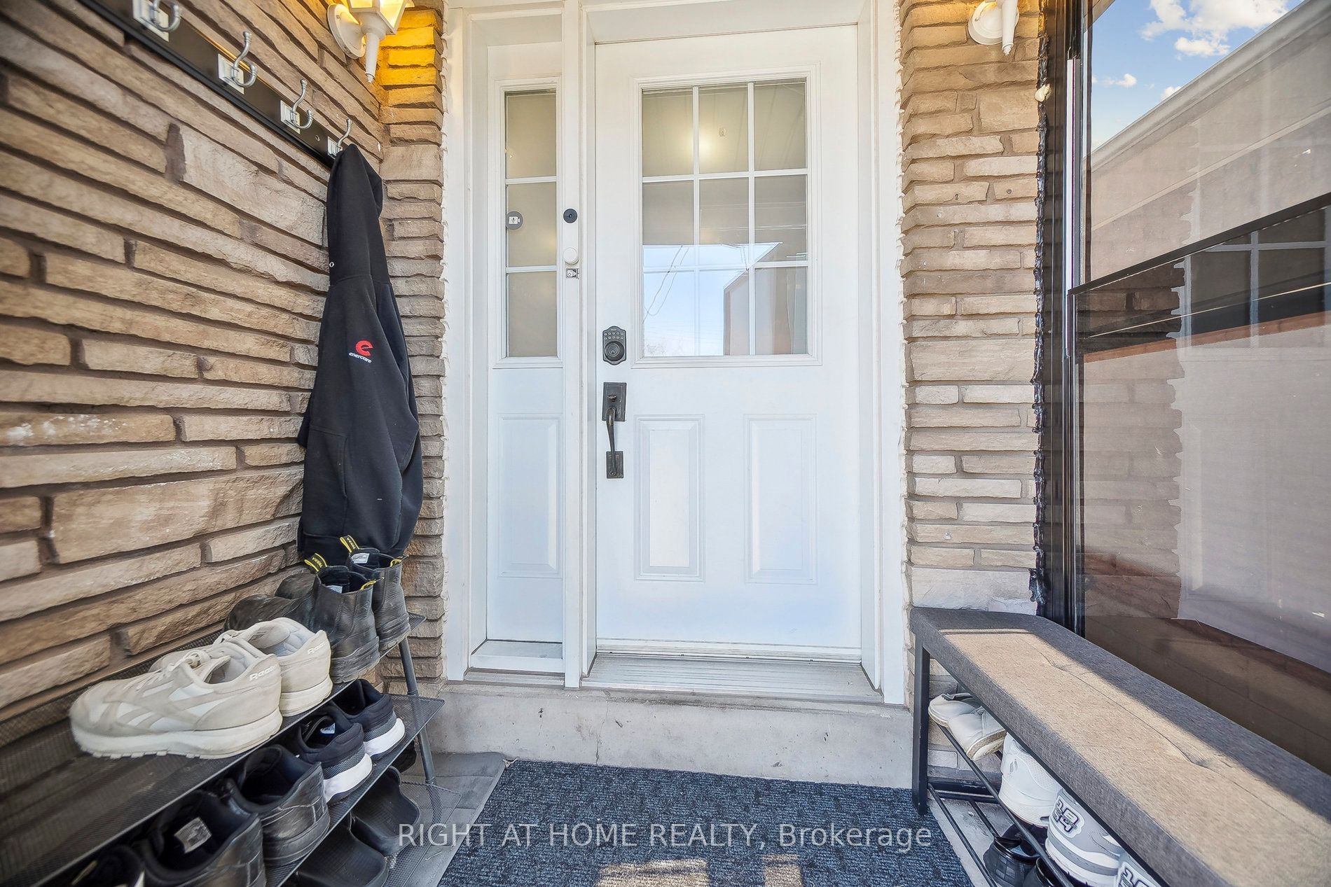 640 Tate Avenue, Hamilton, ON L8H 6E3 photo 4