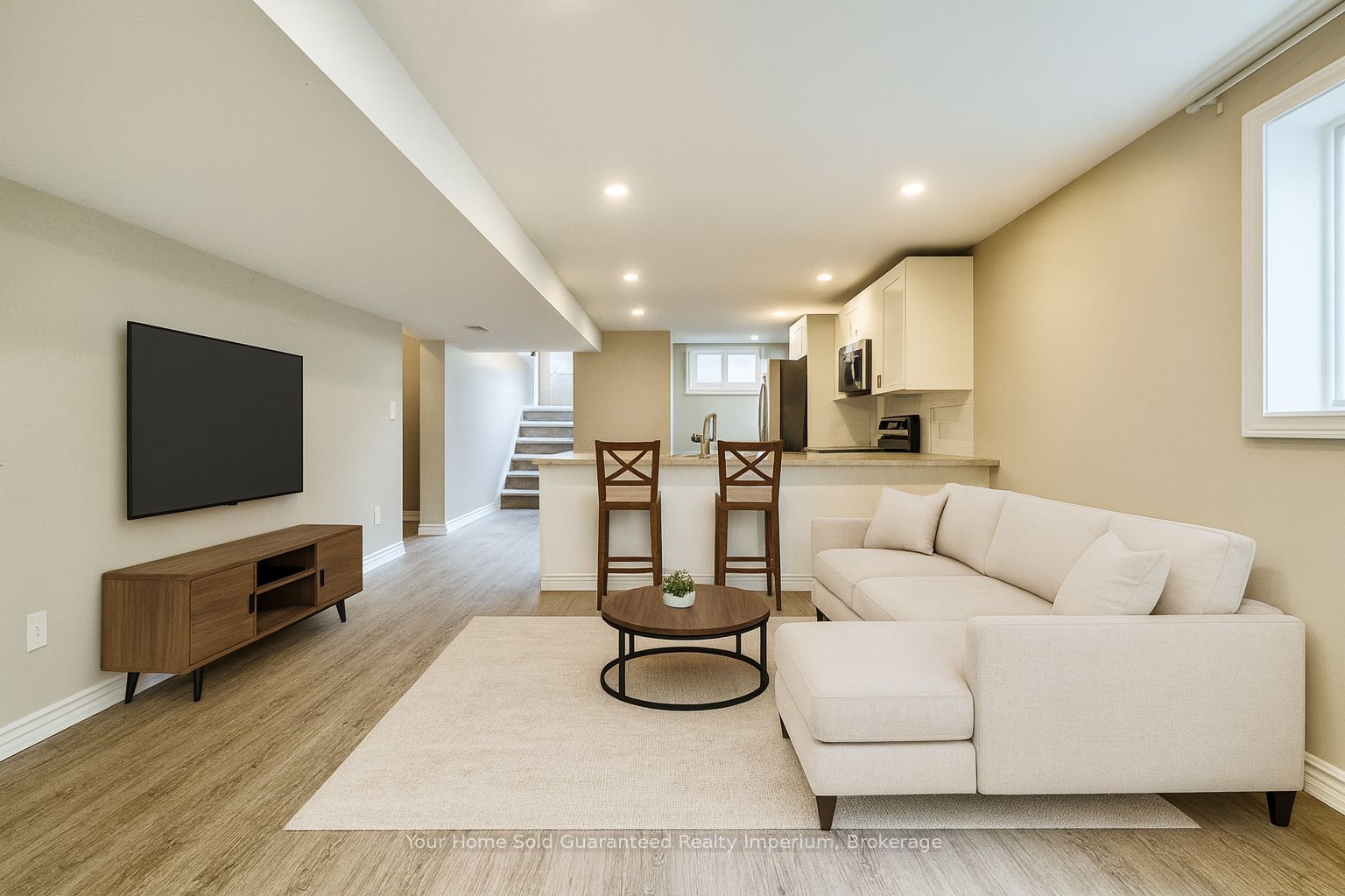 115 Marigold Street Lower, Welland, ON L3C 5K1 photo 2
