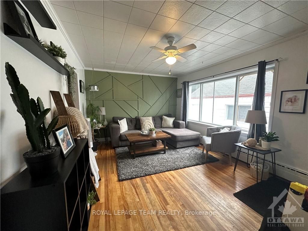 20 ARGUE Drive, Cityview - Parkwoods Hills - Rideau Shore, ON K2E 6S1 photo 2