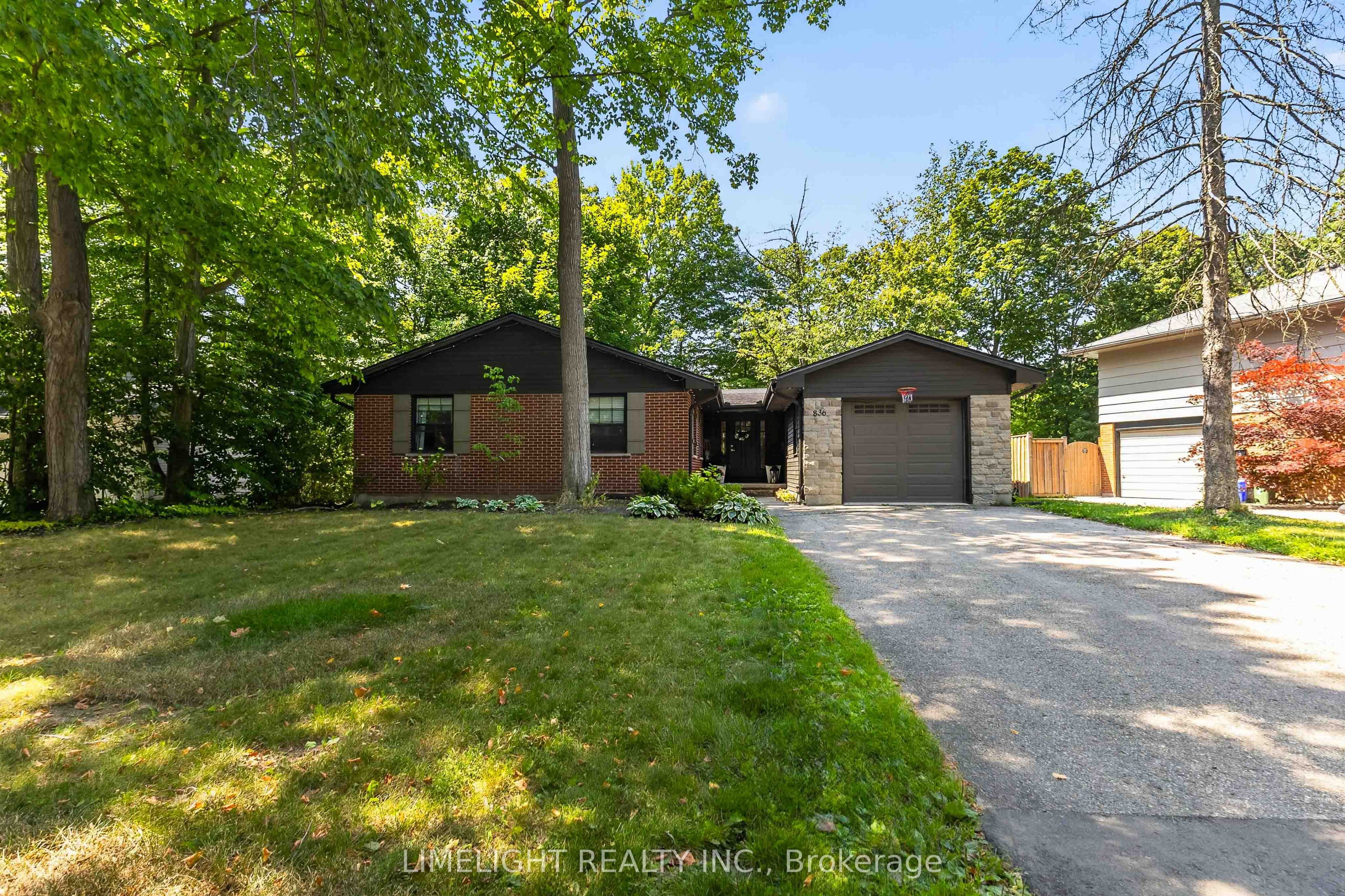 836 Manchester Road, London North, ON N6H 4J6 photo 2