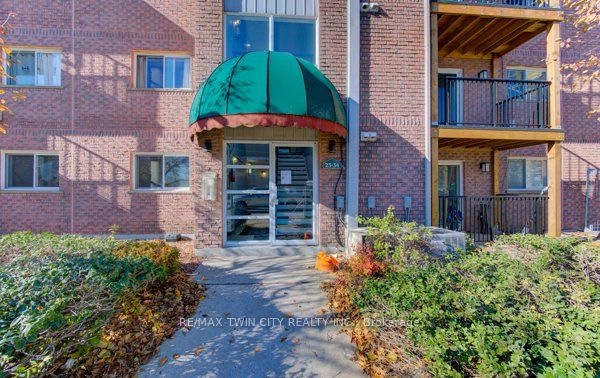 3085 Kingsway Drive 27, Kitchener, ON N2C 2P1 photo 2