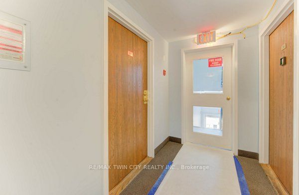 3085 Kingsway Drive 27, Kitchener, ON N2C 2P1 photo 4