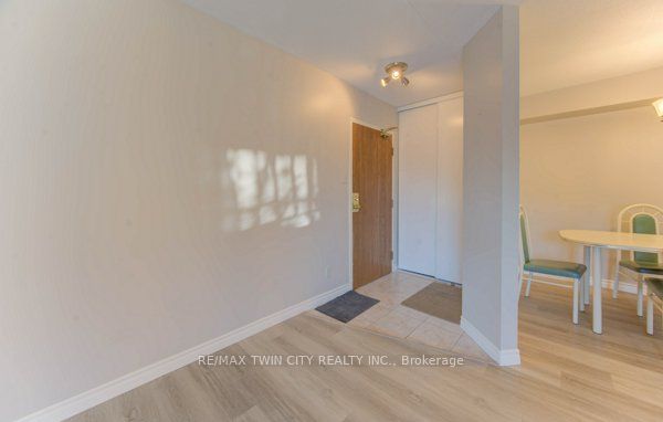 3085 Kingsway Drive 27, Kitchener, ON N2C 2P1 photo 5