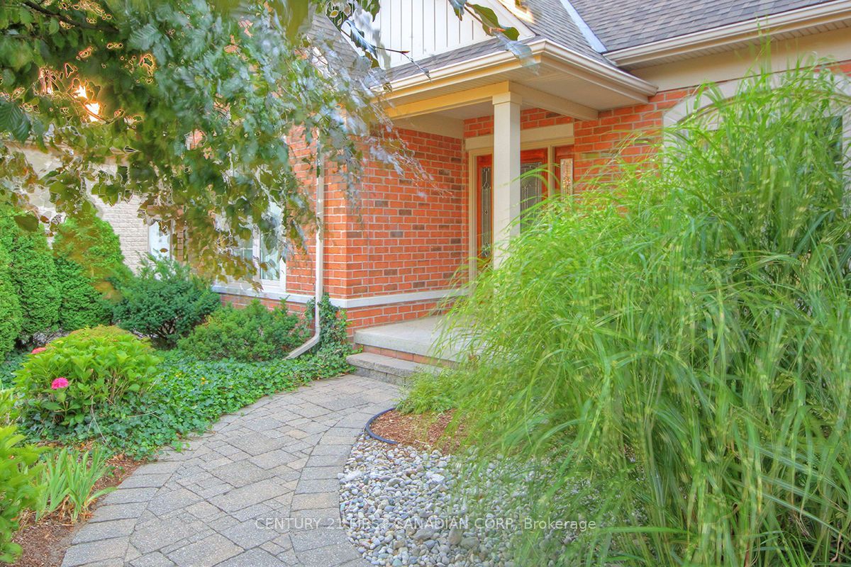 581 Plane Tree Drive, London North, ON N6G 5M7 photo 3