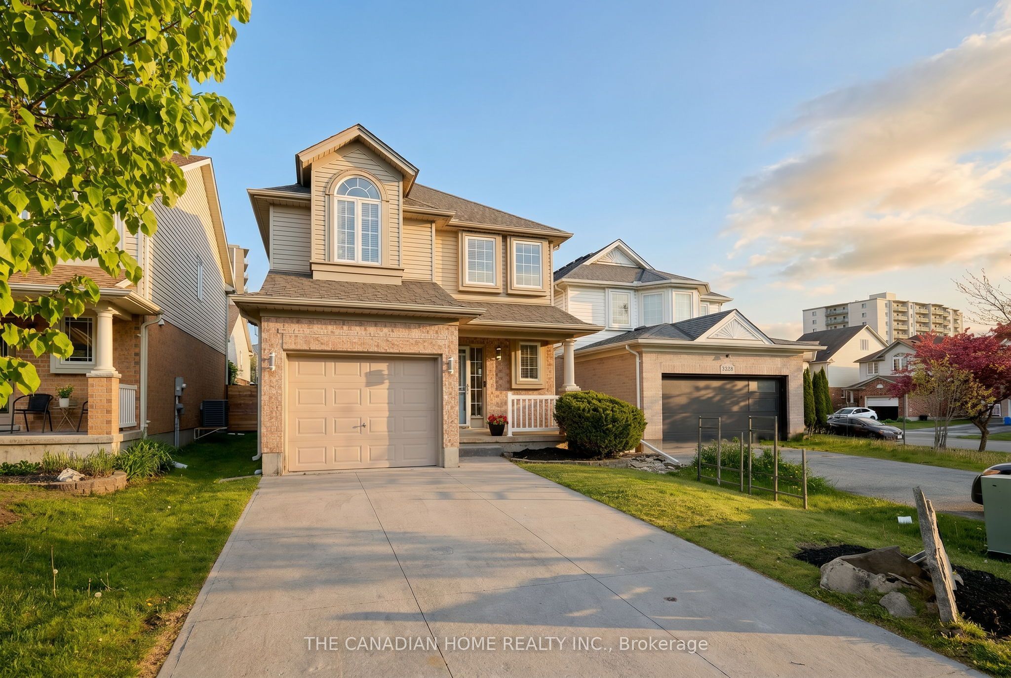 812 SANDCHERRY Street, London North, ON N6H 5T9 photo 2