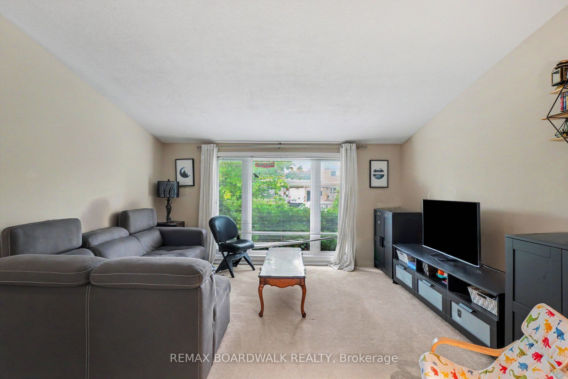 84 Sherway Drive, Barrhaven, ON K2J 1N8 photo 5