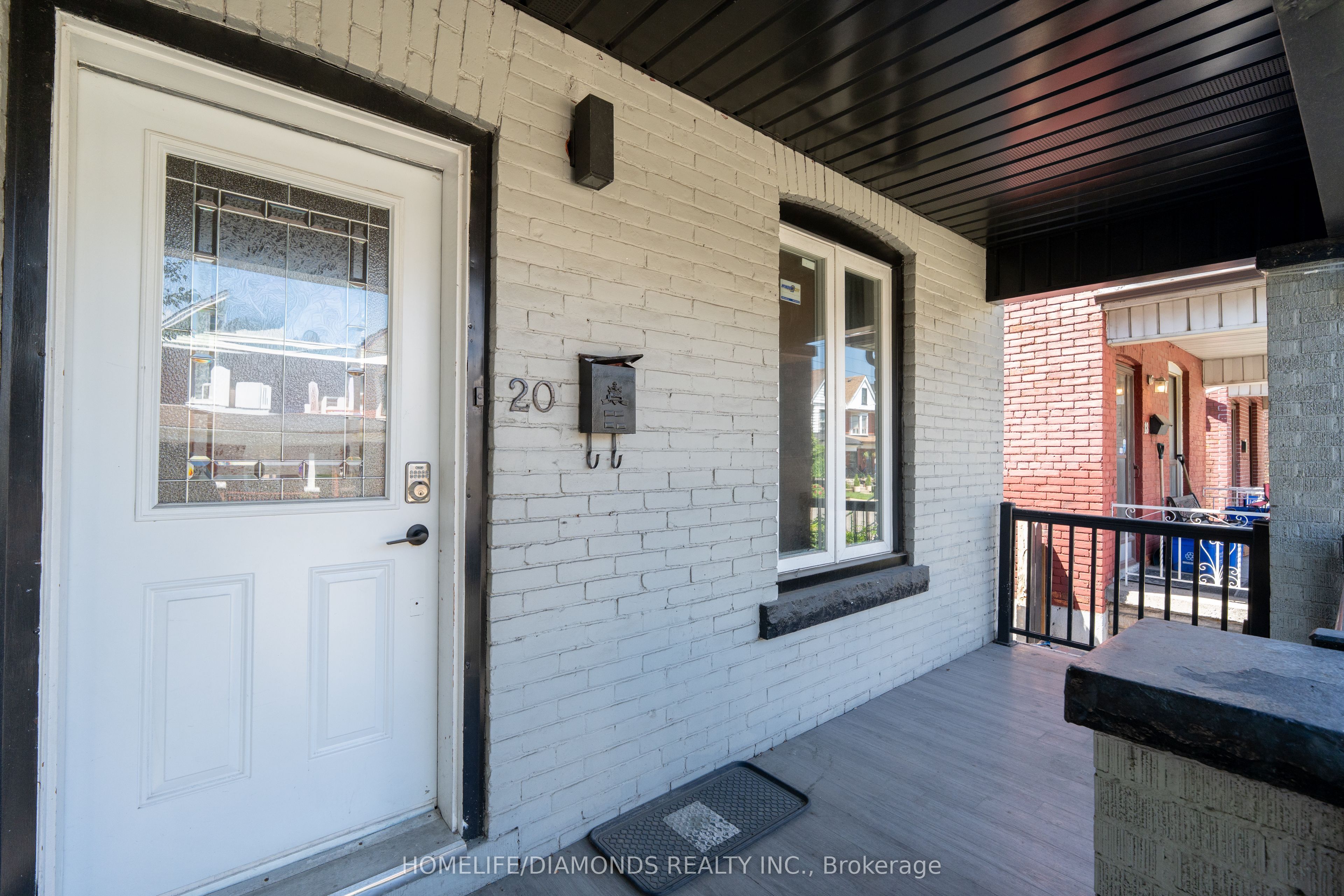 20 Somerset Avenue, Hamilton, ON L8L 2L5 photo 3