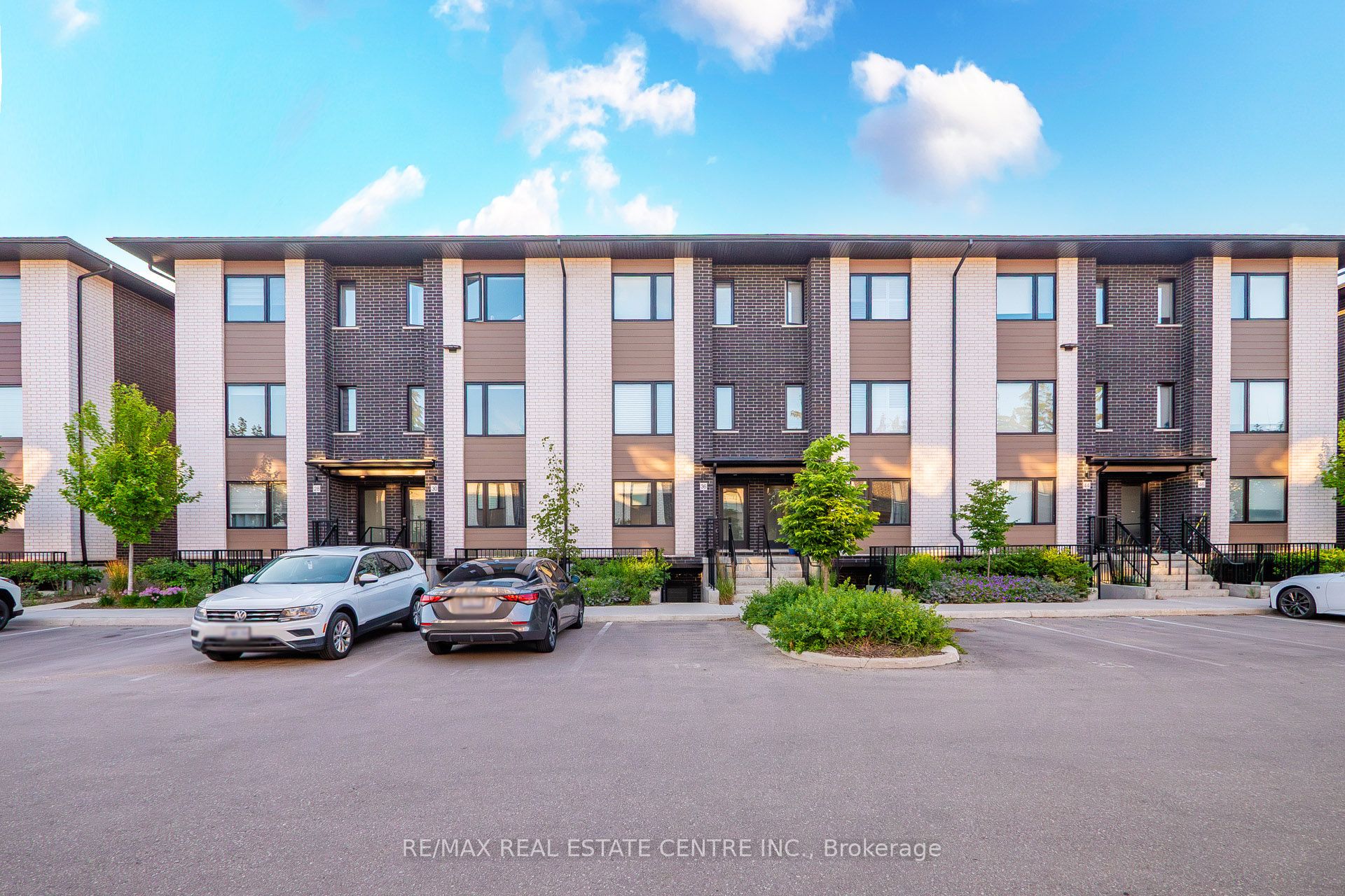 34 Lily Lane, Guelph, ON N1L 0R2