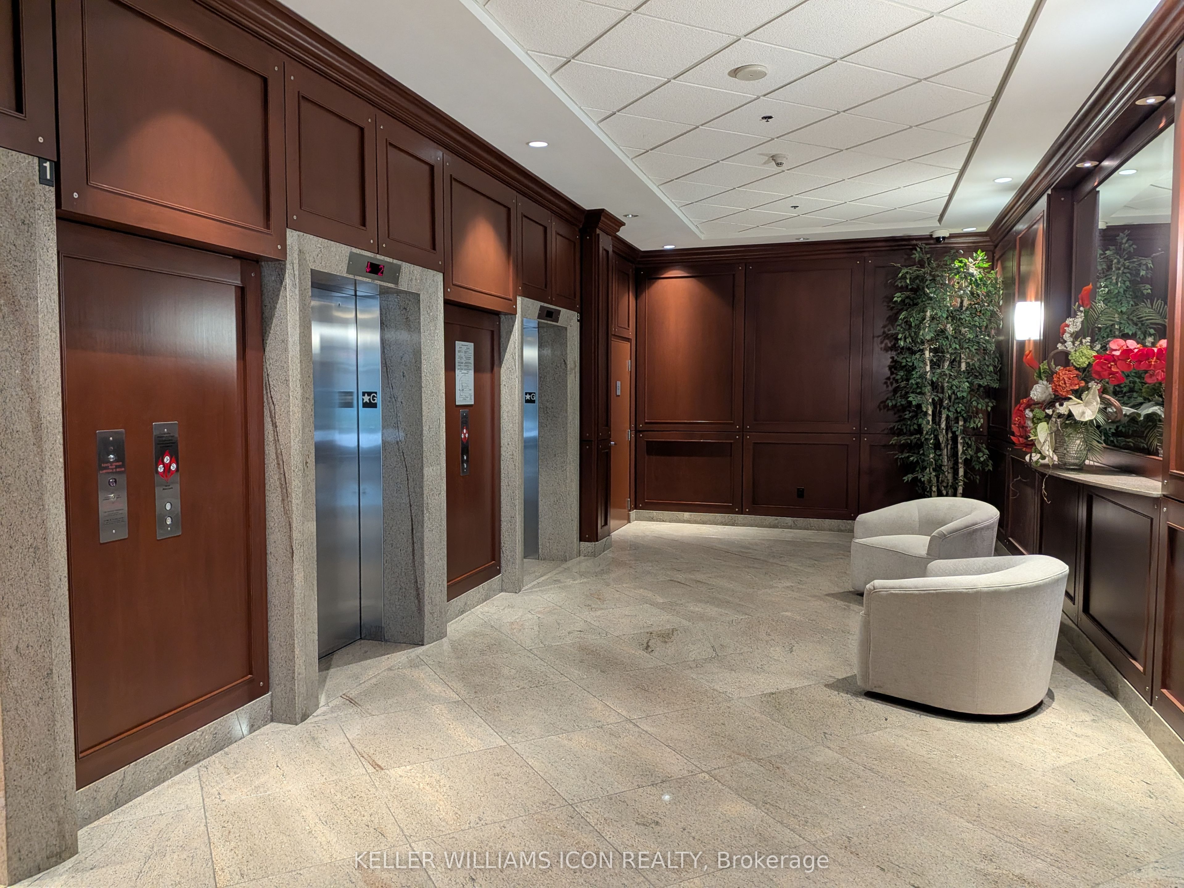 234 Rideau Street 901, Lower Town - Sandy Hill, ON K1N 0A9 photo 2