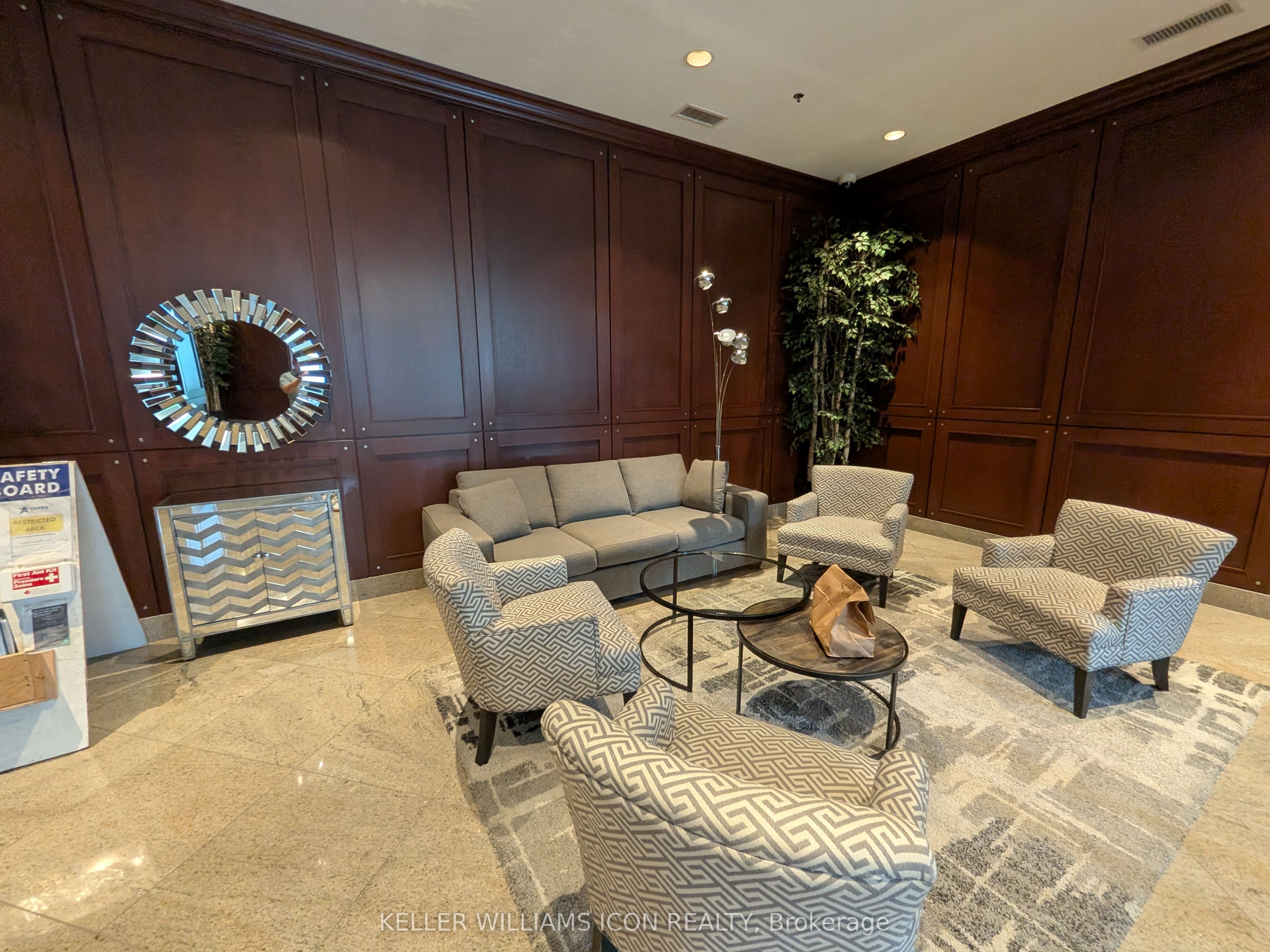 234 Rideau Street 901, Lower Town - Sandy Hill, ON K1N 0A9 photo 4