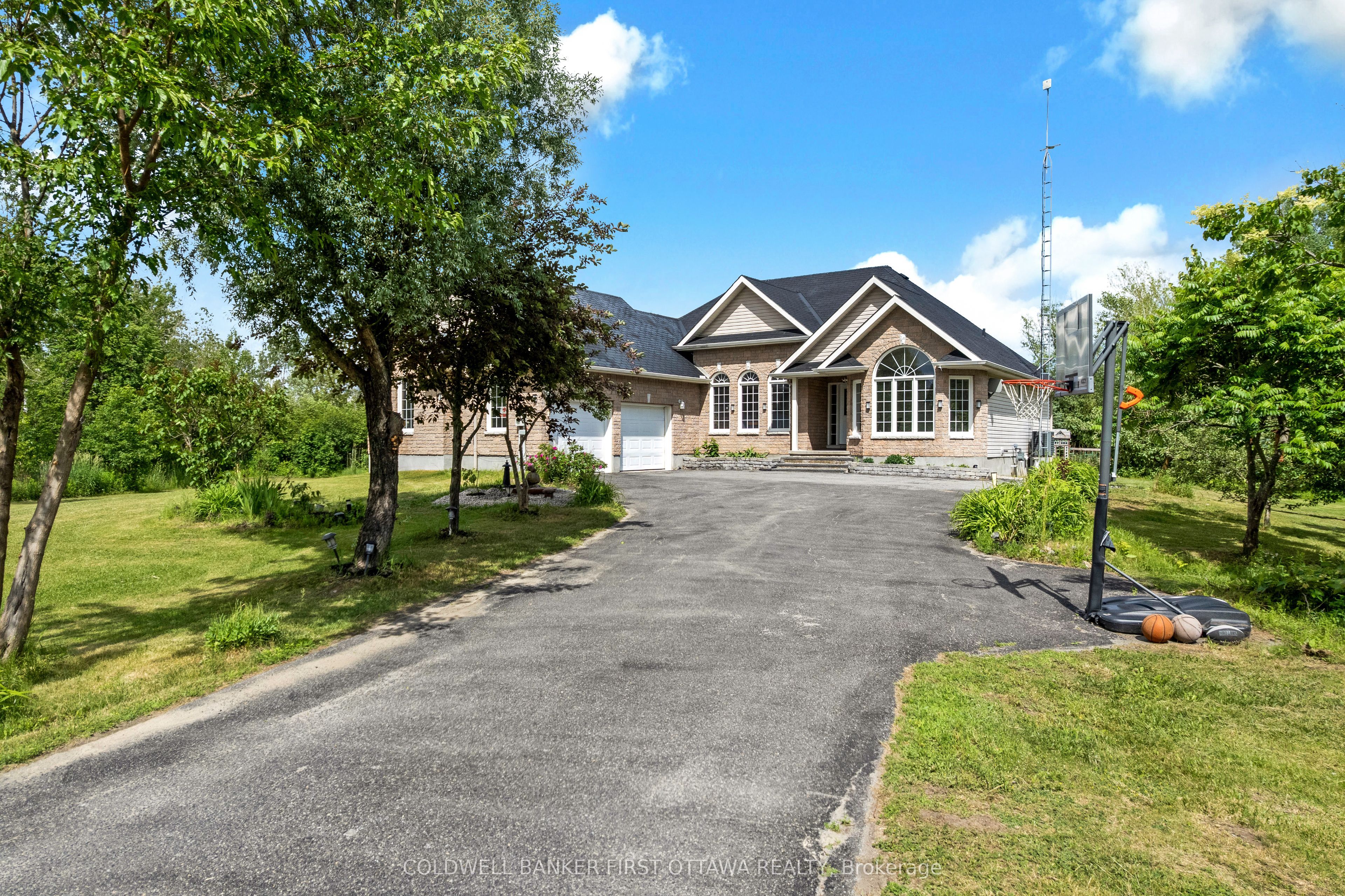 11 Rideau Crossing Crescent, North Grenville, ON K0G 1K0 photo 2