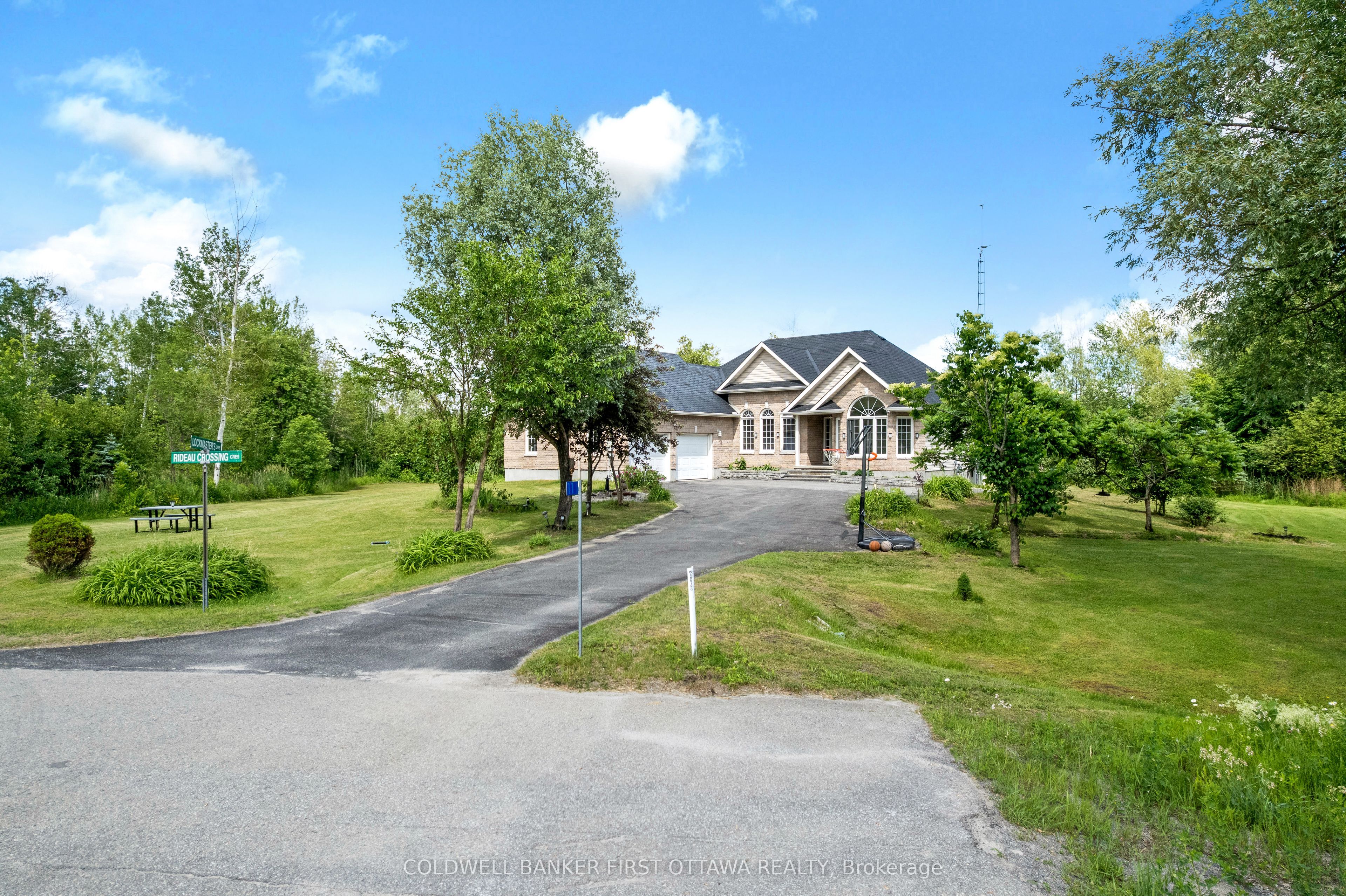 11 Rideau Crossing Crescent, North Grenville, ON K0G 1K0 photo 4