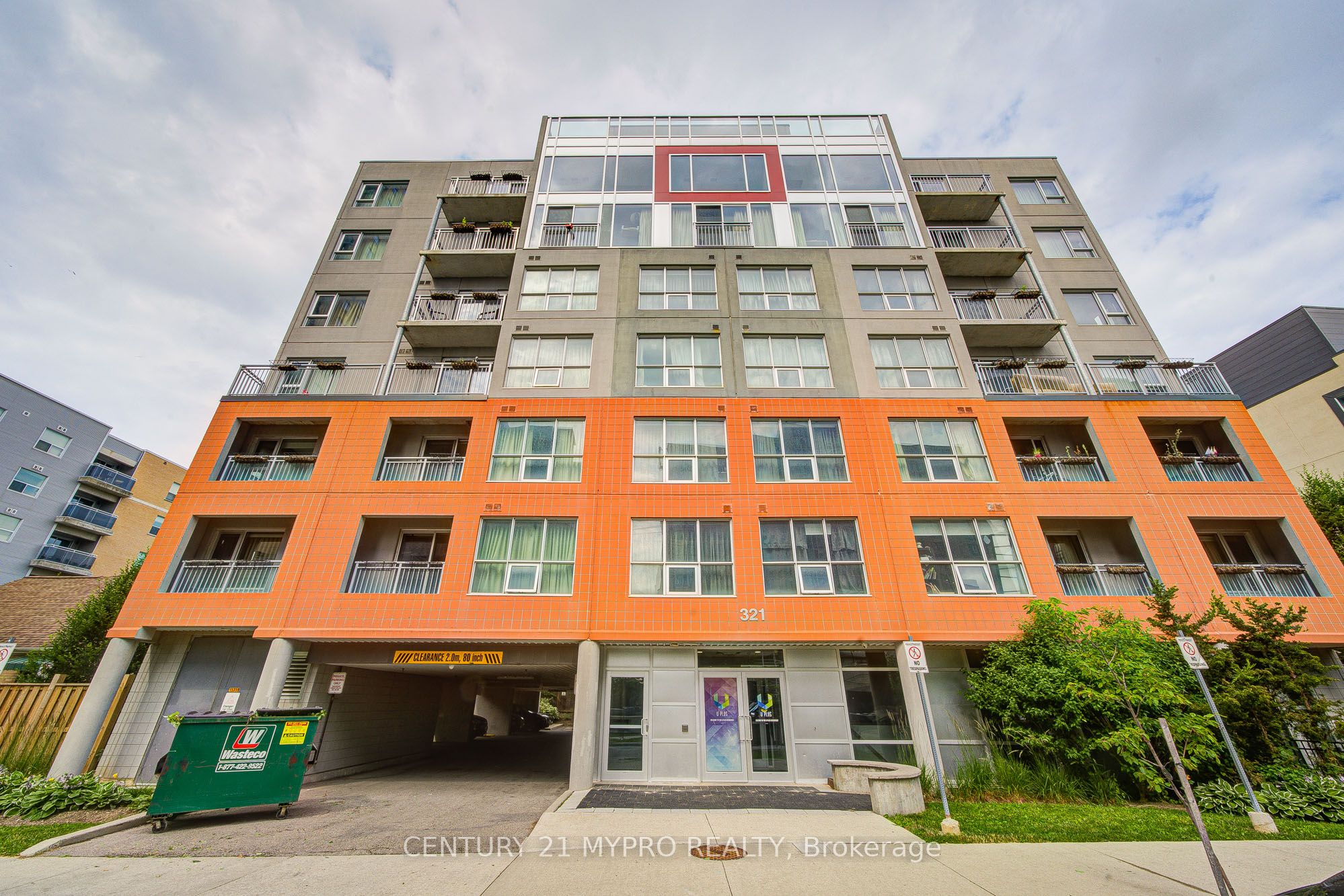 321 Spruce Street 710, Waterloo, ON N2L 3M6