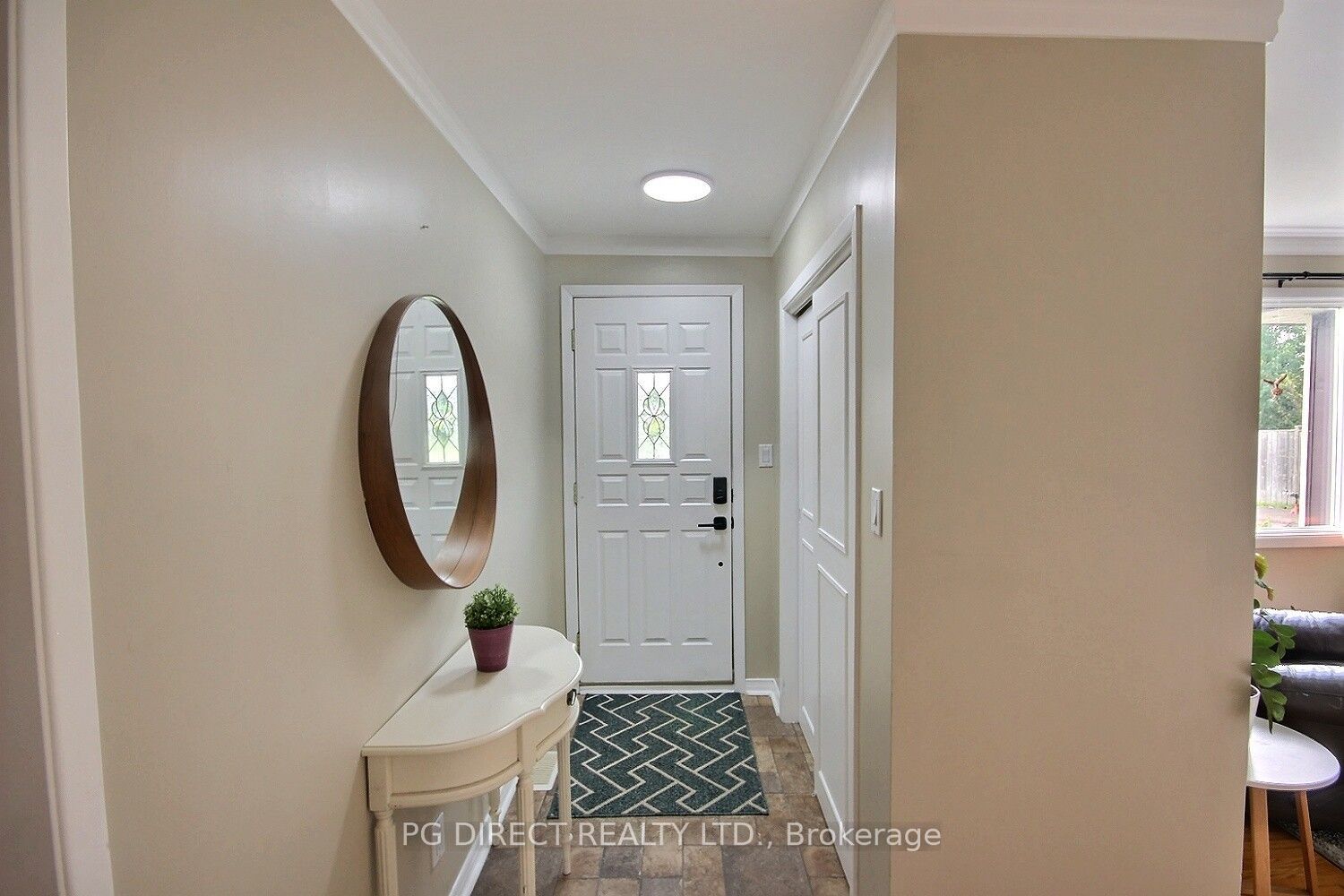 2402 Hamilton Road, Quinte West, ON K8V 5P8 photo 2