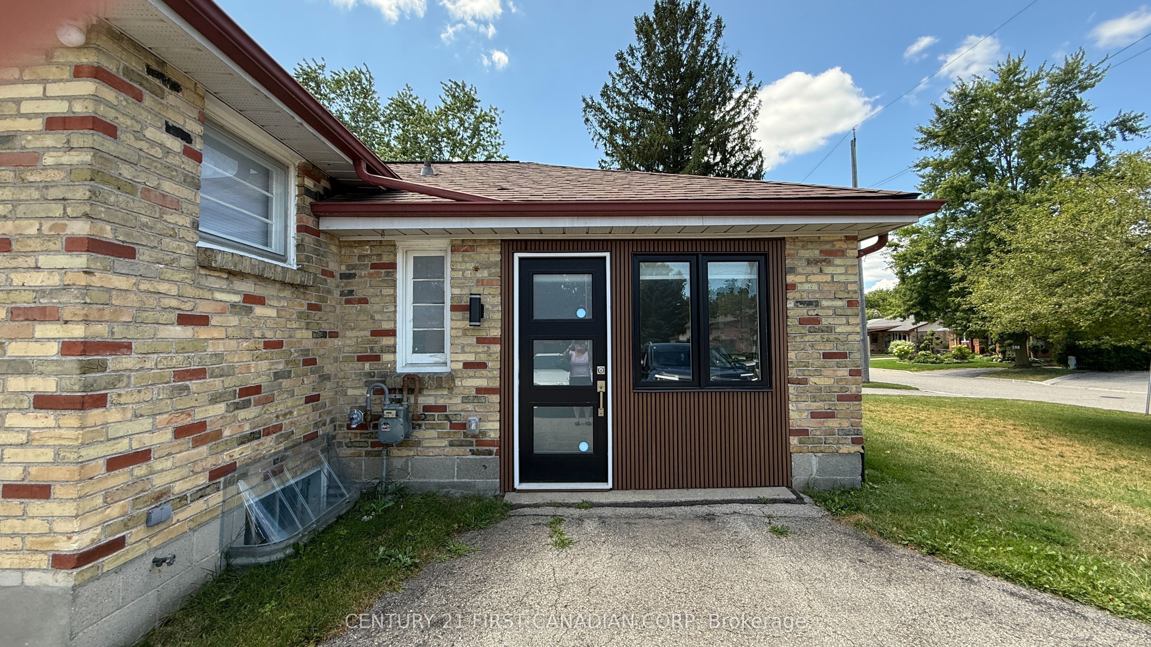 1473 Adelaide Street N Unit 2, London North, ON N5X 1K3
