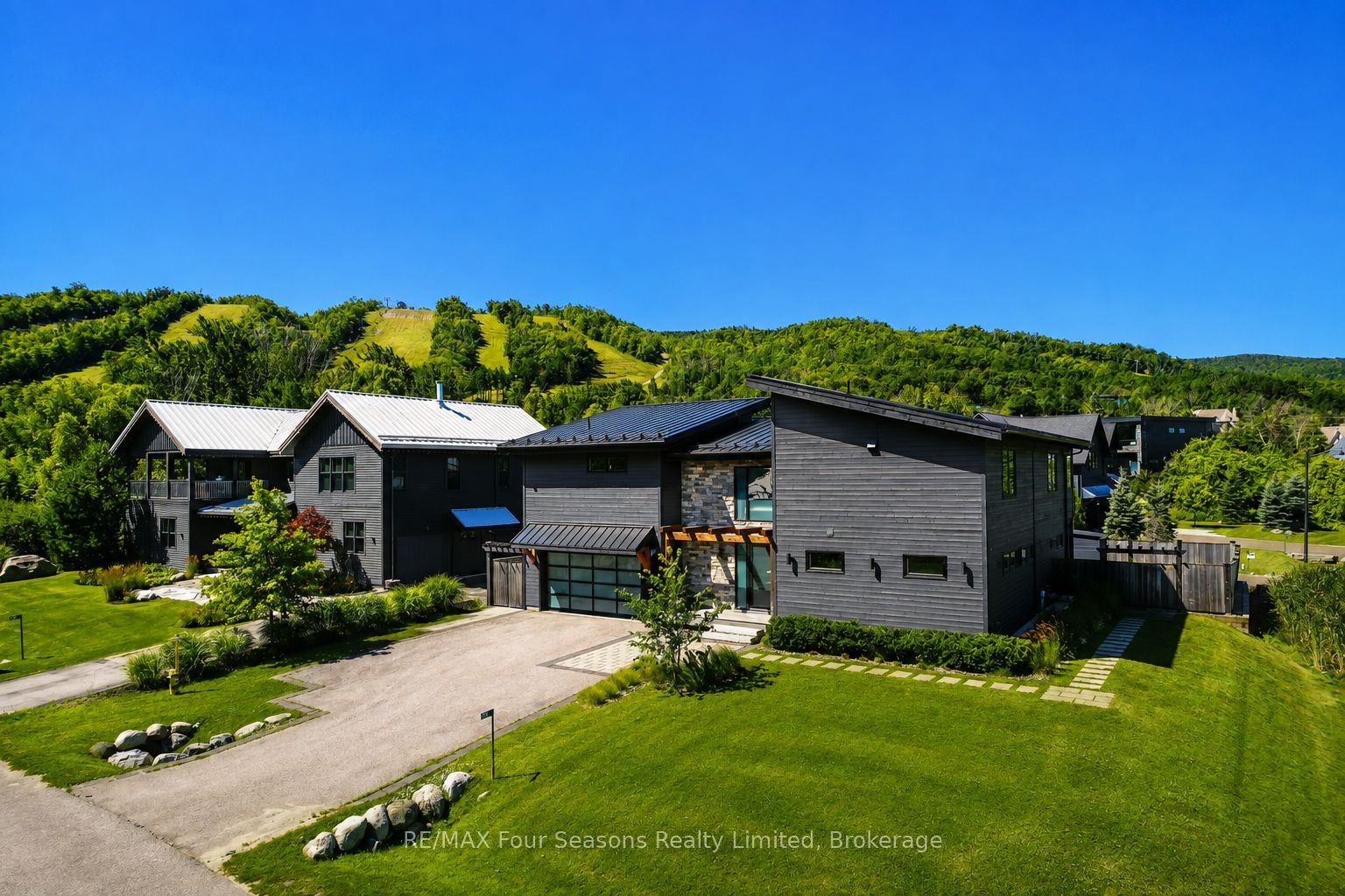 116 Arnot Crescent, Blue Mountains, ON L9Y 0Z8 photo 4
