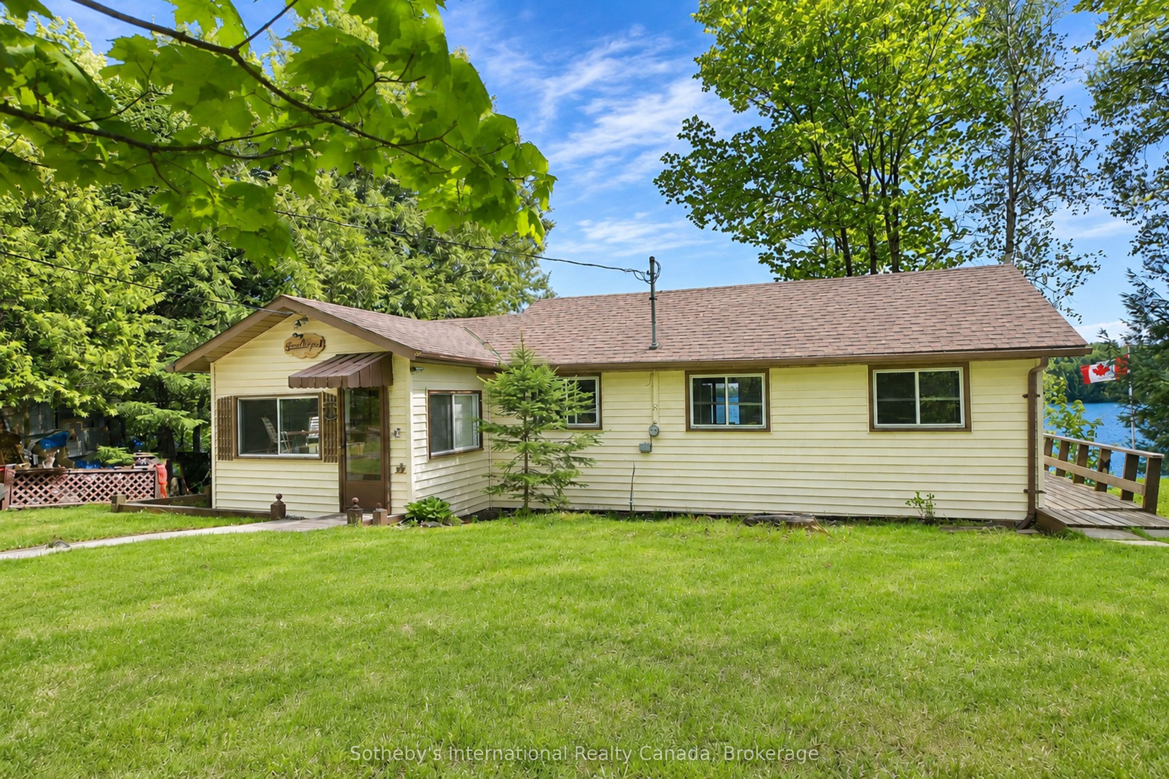 41 Deerfield Road, McKellar, ON P2A 0B4