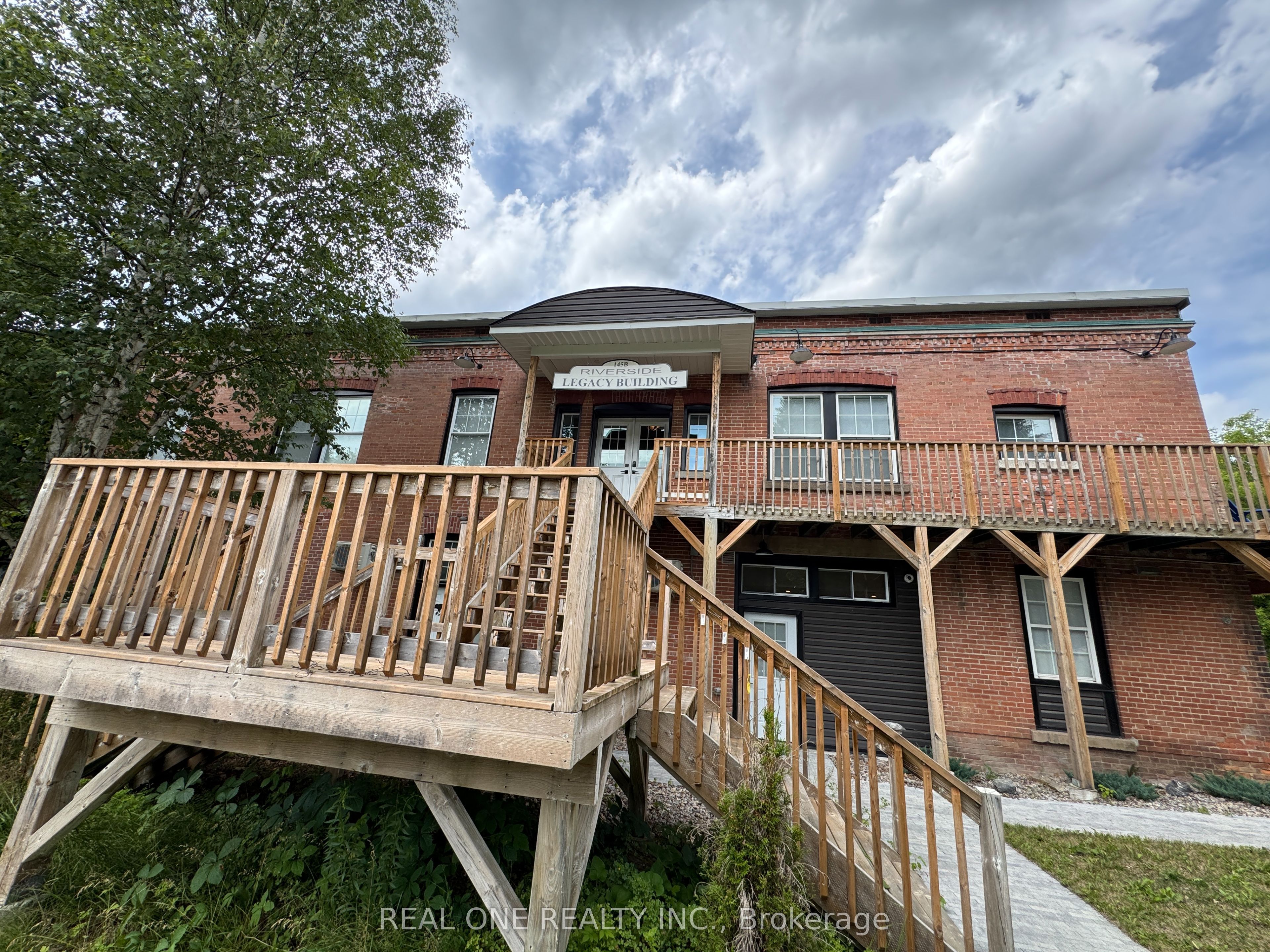 145 Syples Street, Burk's Falls, ON P0A 1C0 photo 2