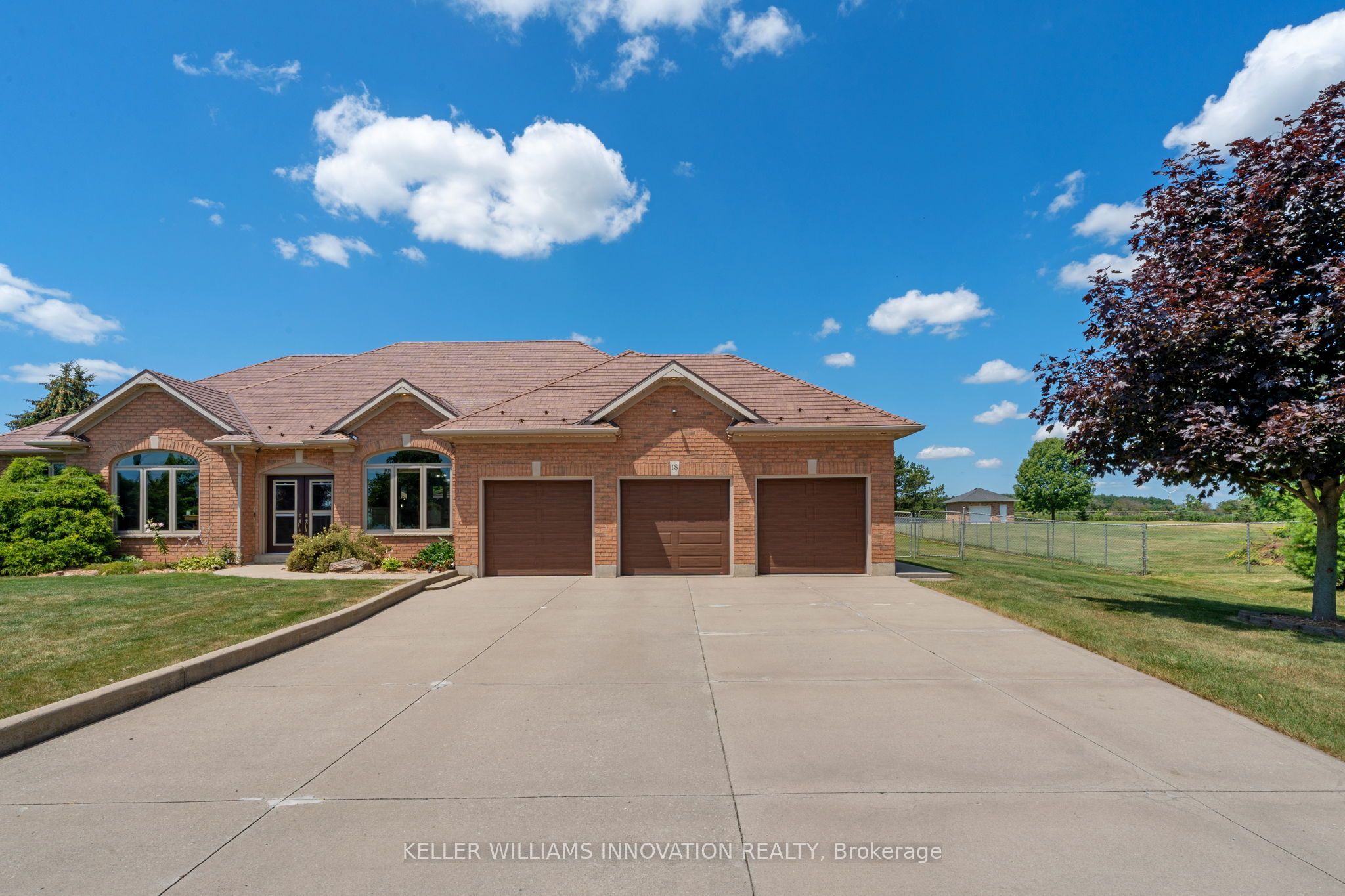 18 Featherstone Avenue, Haldimand, ON N0A 1P0 photo 2