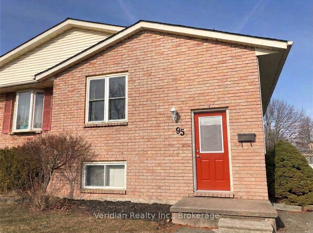 95 Northwood Drive, Welland, ON L3C 6S2