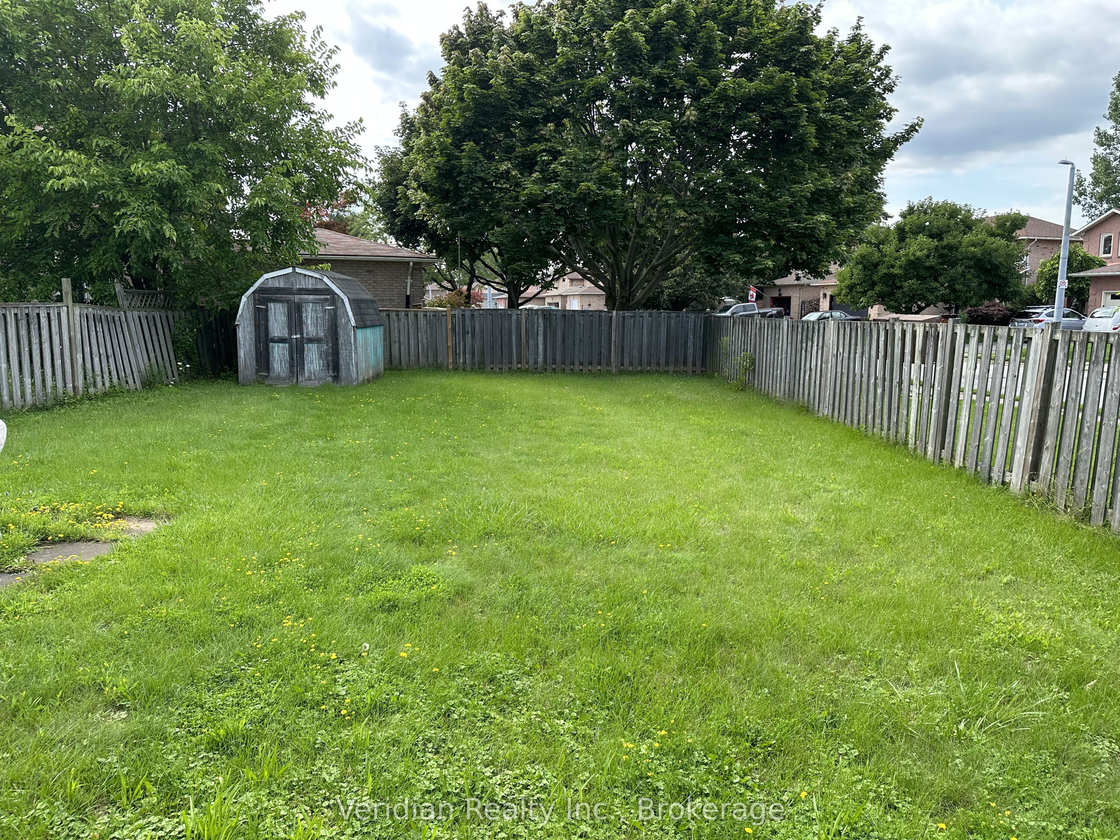 95 Northwood Drive, Welland, ON L3C 6S2 photo 3