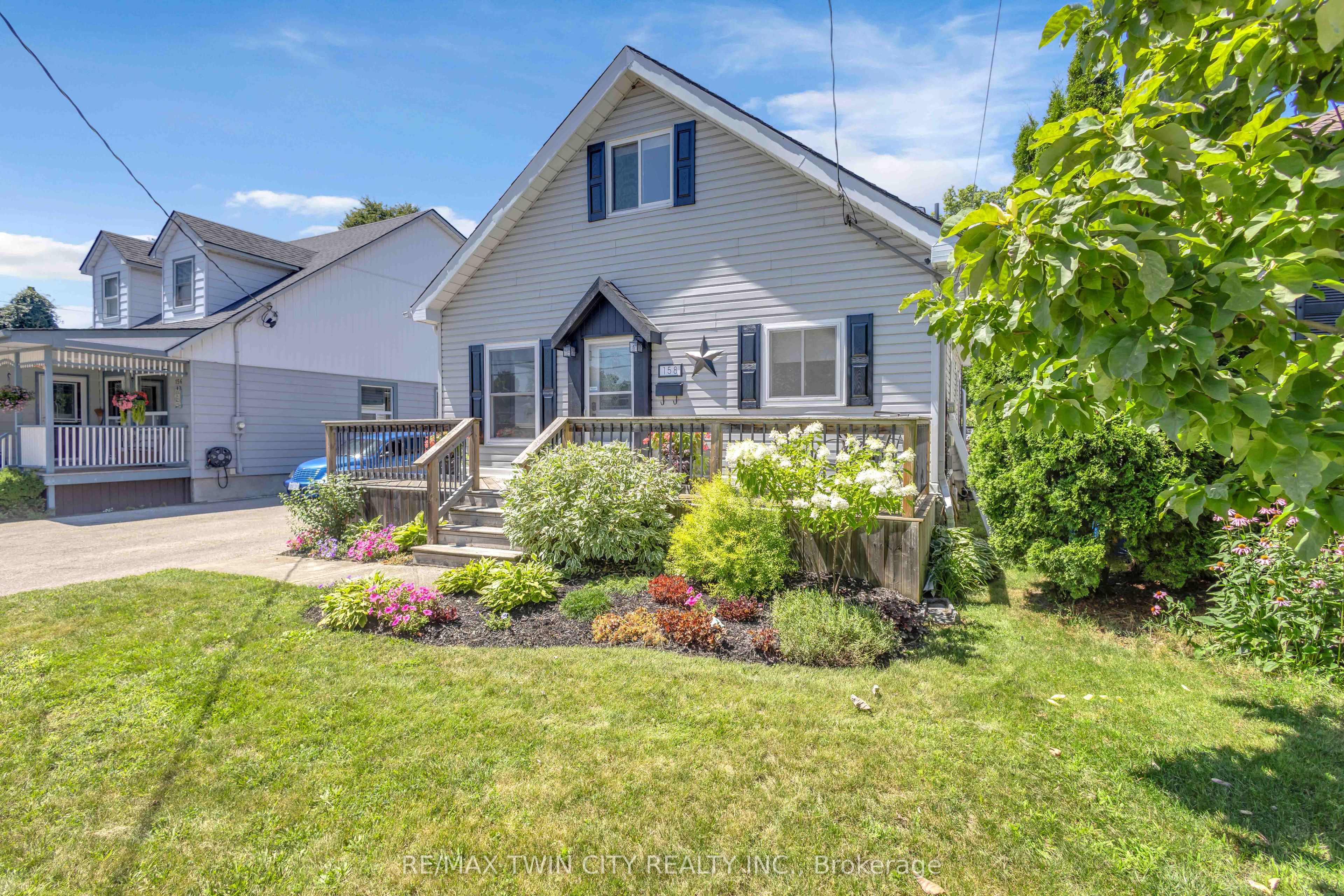 158 Grand Street, Brantford, ON N3R 4B9 photo 3