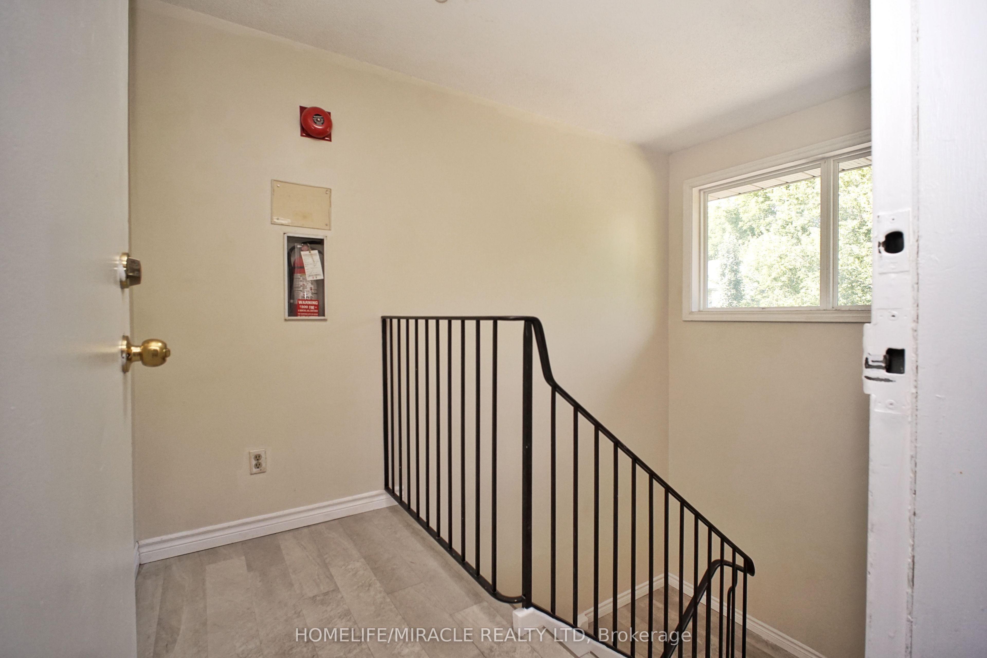 119 Cedar Street S 14, Kitchener, ON N2G 3L6 photo 5