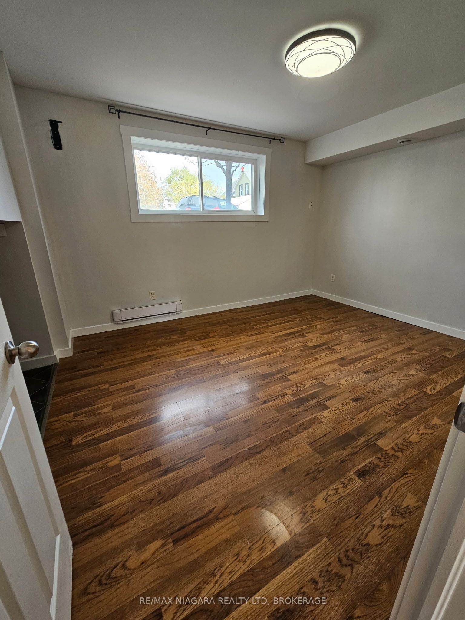 220 Erie st Street, Port Colborne, ON L3K 0A6 photo 4