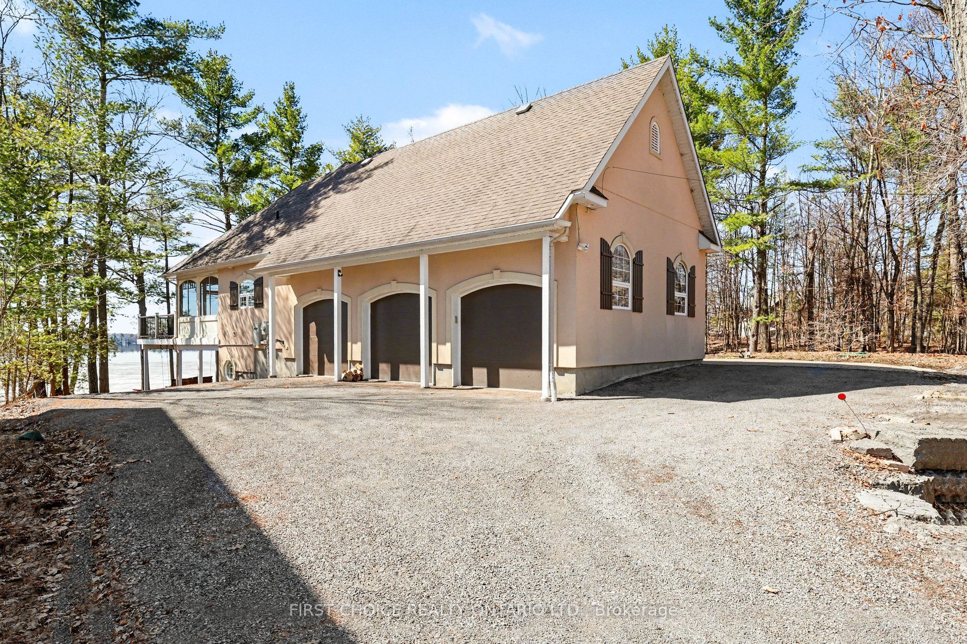 4136 Armitage Avenue, Constance Bay - Dunrobin - Kilmaurs - Woodlawn, ON K0A 1T0 photo 2